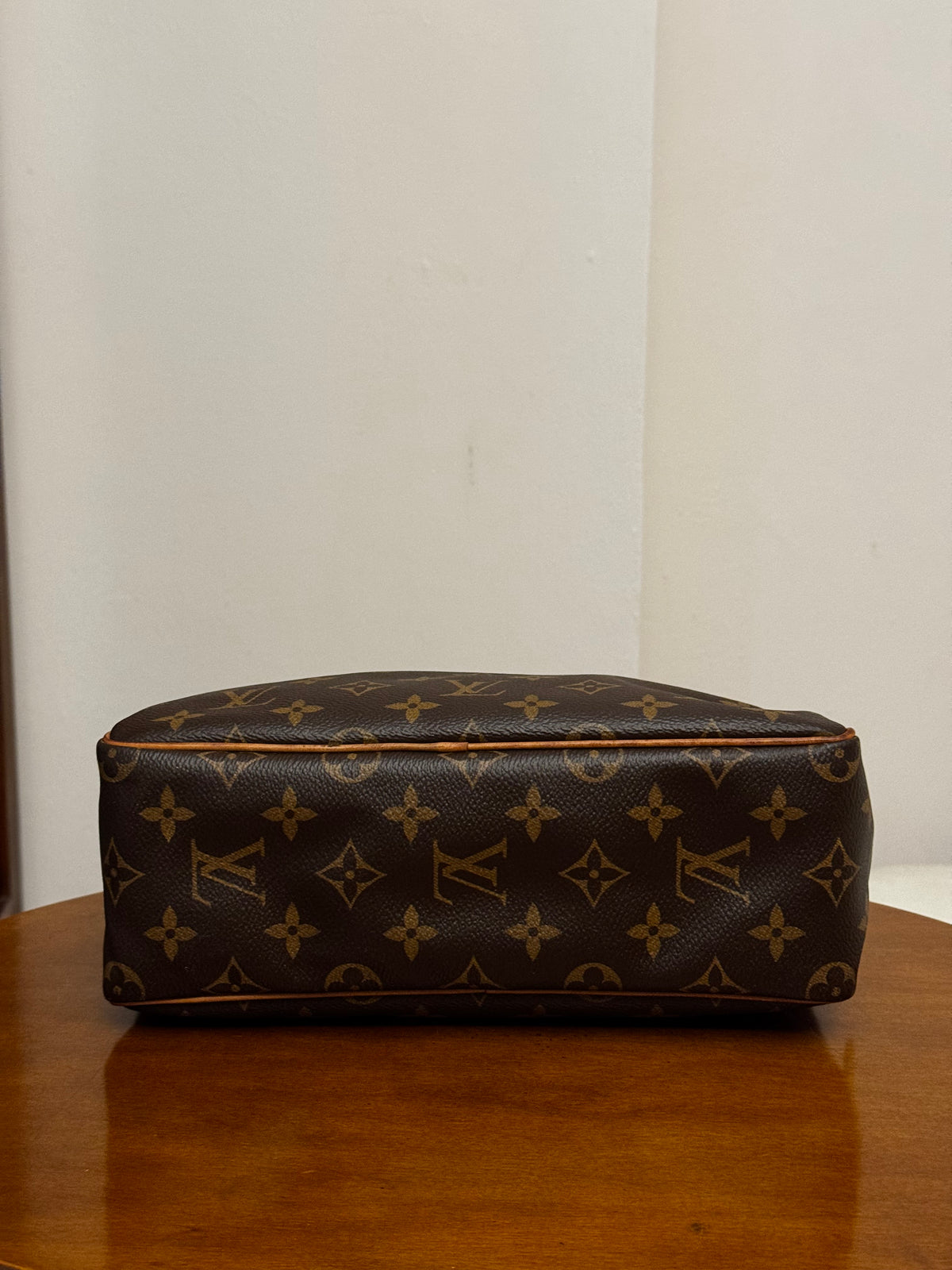 Louis Vuitton Trousse Toilette