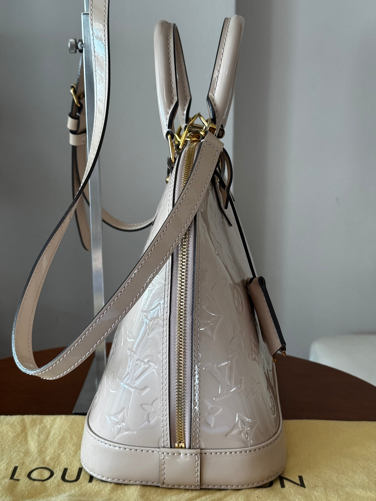 Louis Vuitton Alma