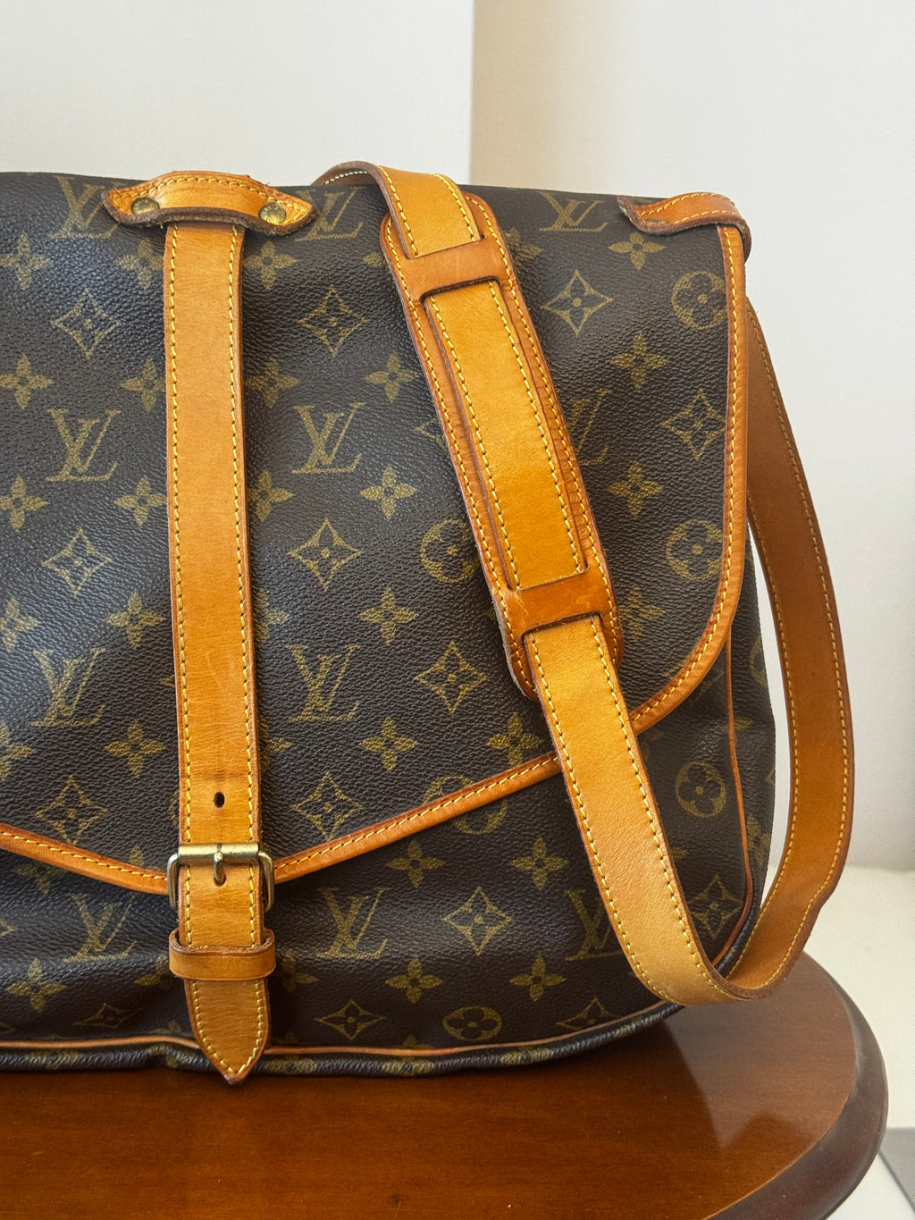 Louis Vuitton Saumur