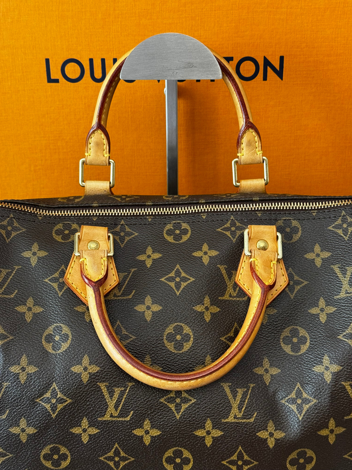 Louis Vuitton Speedy 30