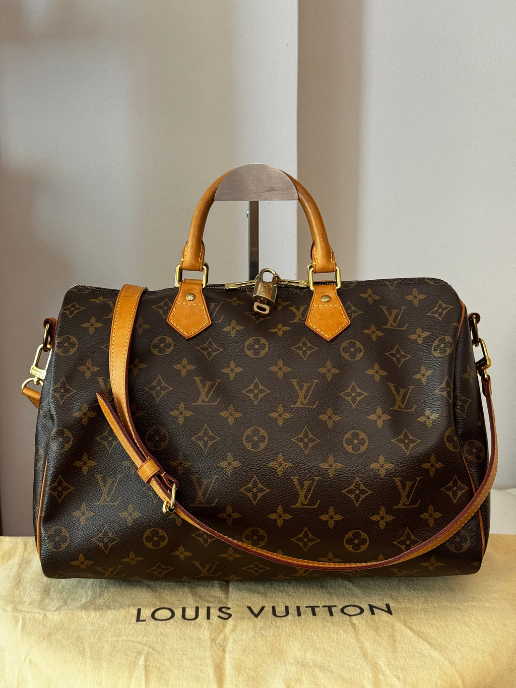 Louis Vuitton Speedy 35 bandouliere