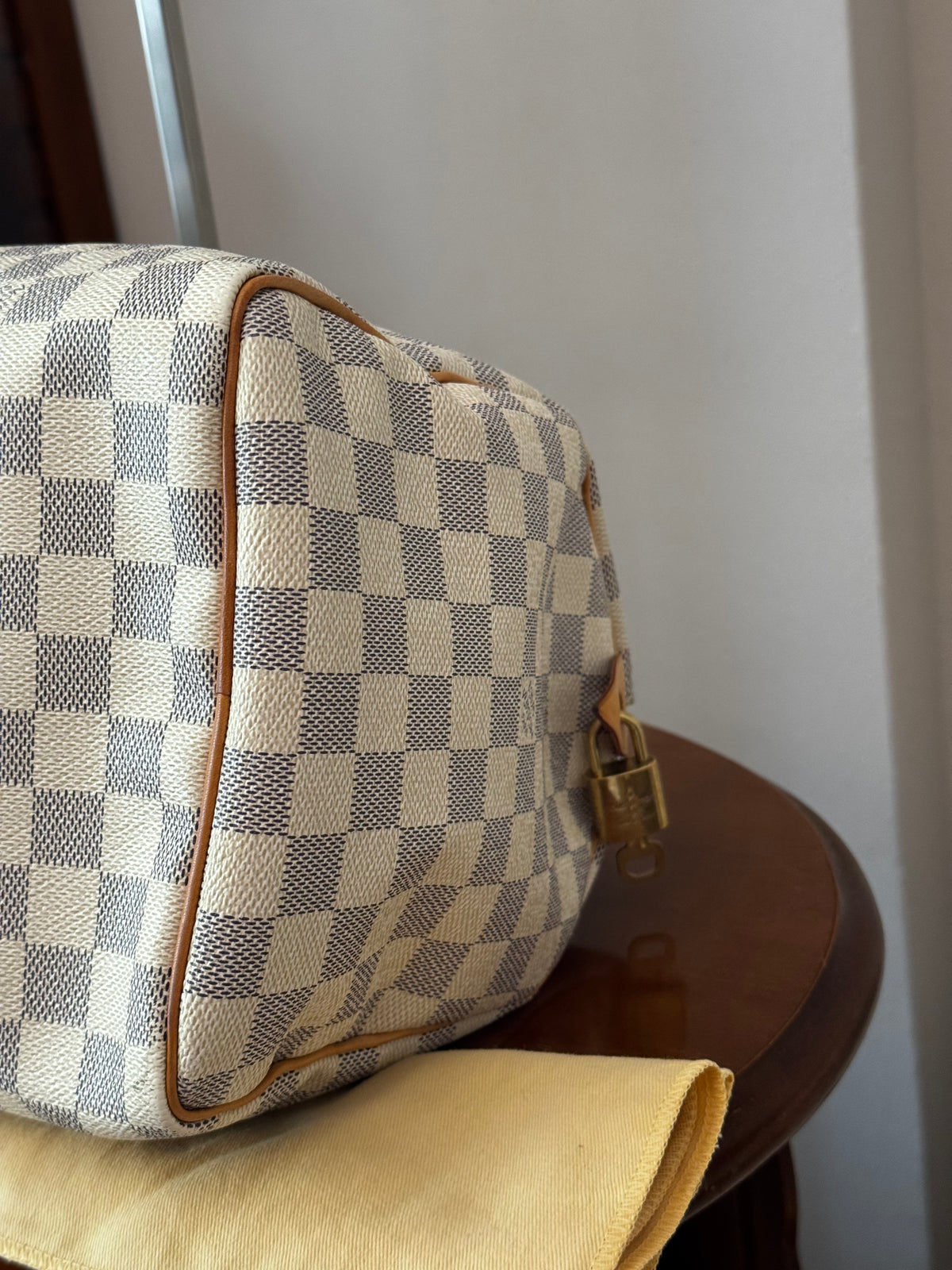 Louis Vuitton Speedy 30