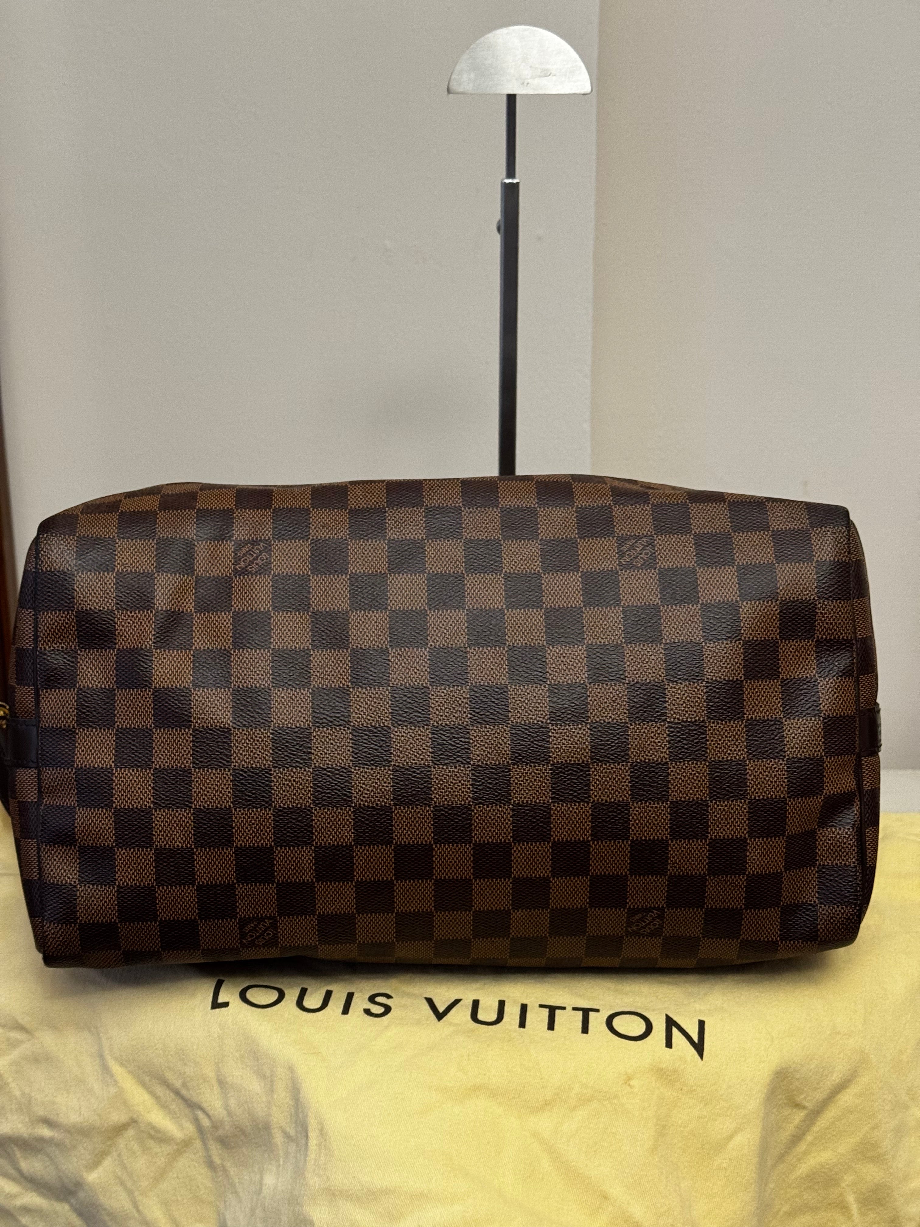 Louis Vuitton Bandoulière 35