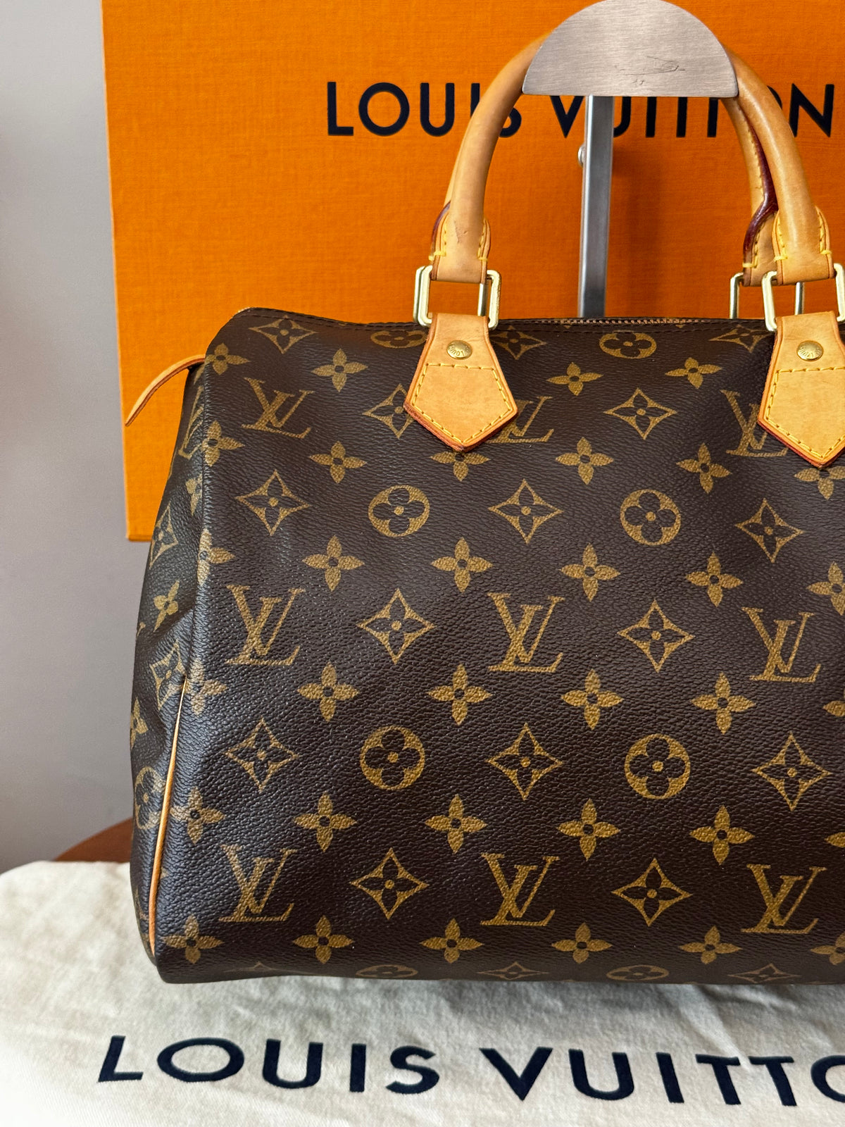Louis Vuitton Speedy 30