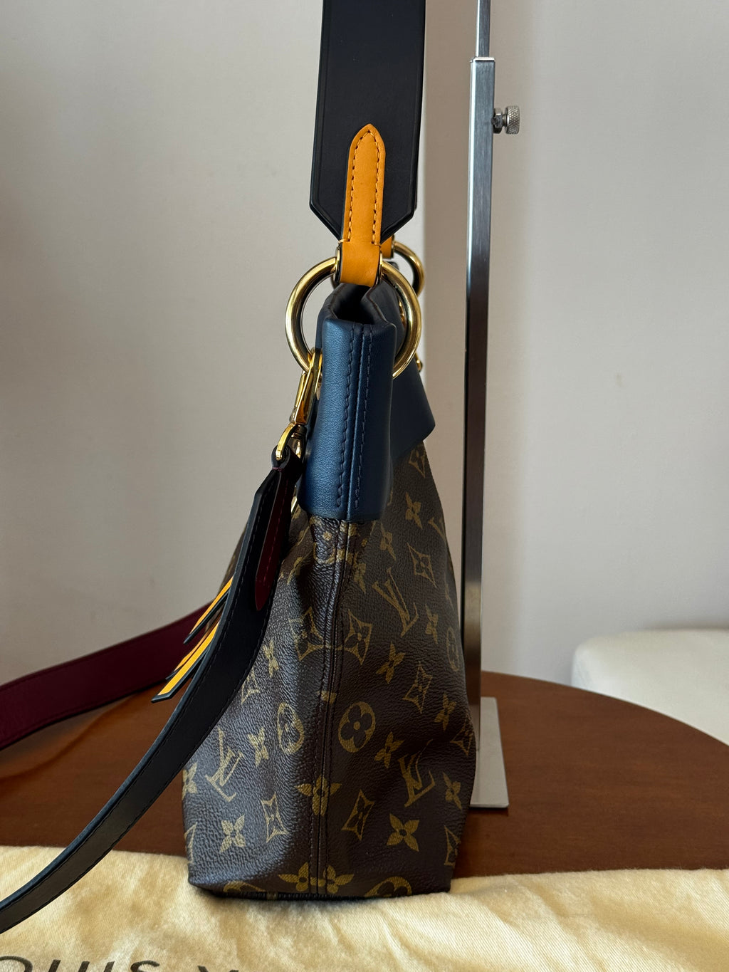 Louis Vuitton Tuileries Besace