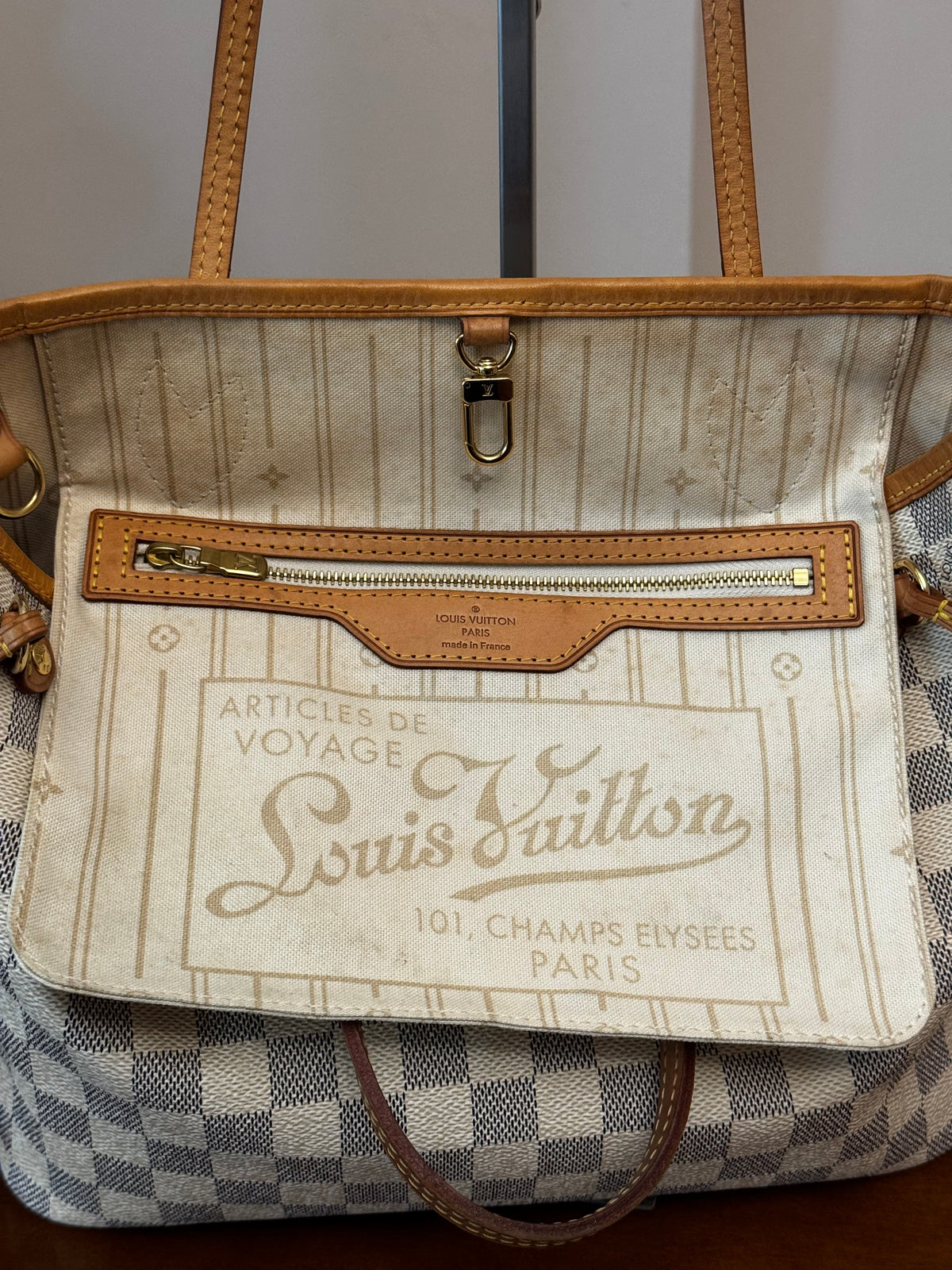 Louis Vuitton Neverfull PM