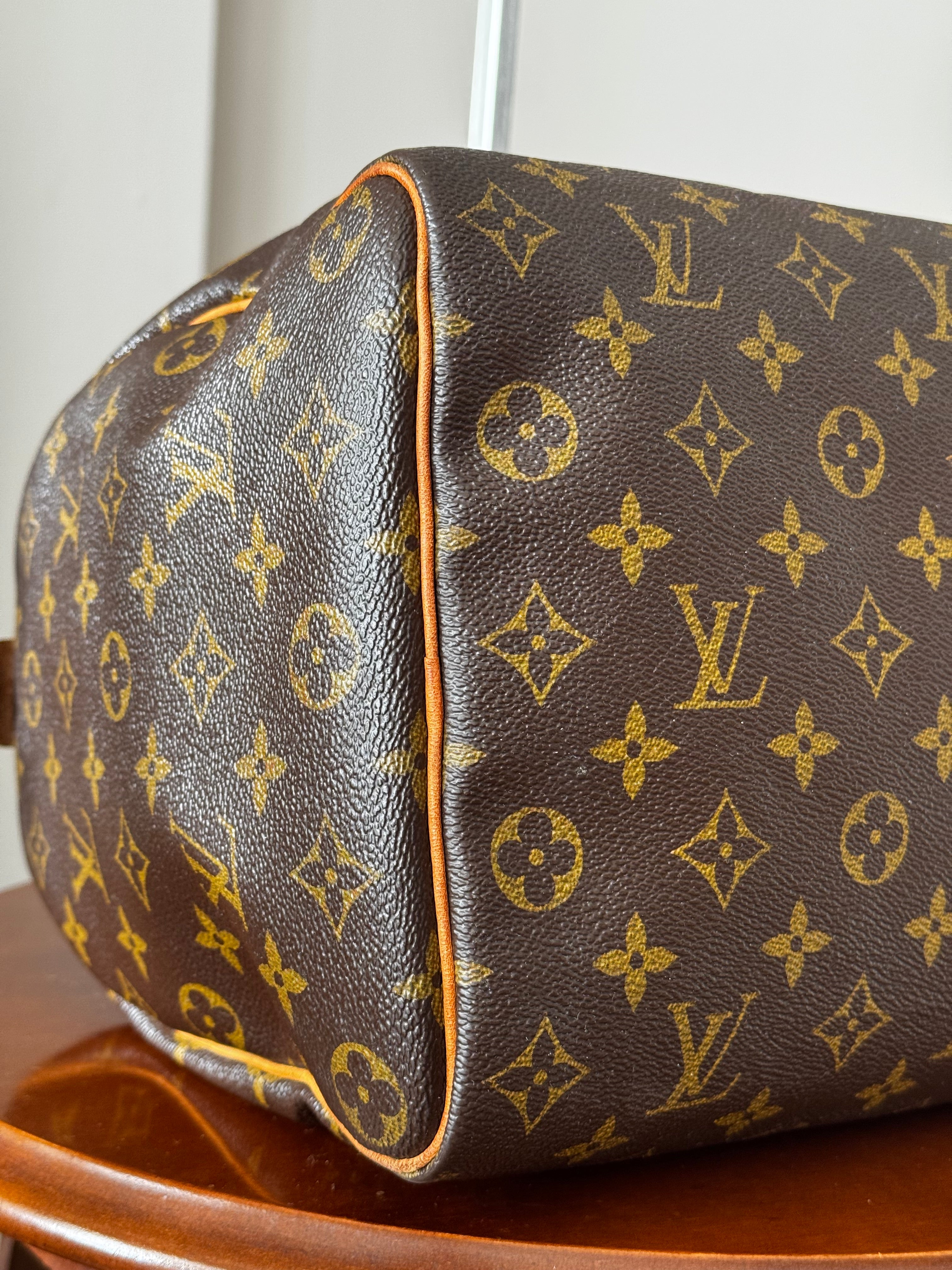 Louis Vuitton Speedy 35