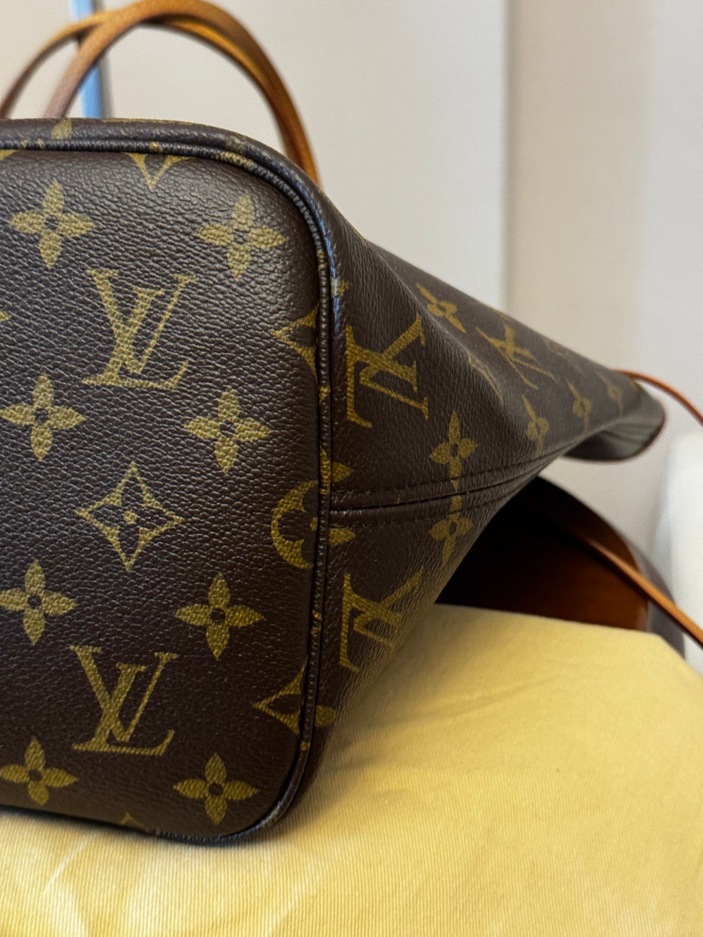 Louis Vuitton Neverfull MM