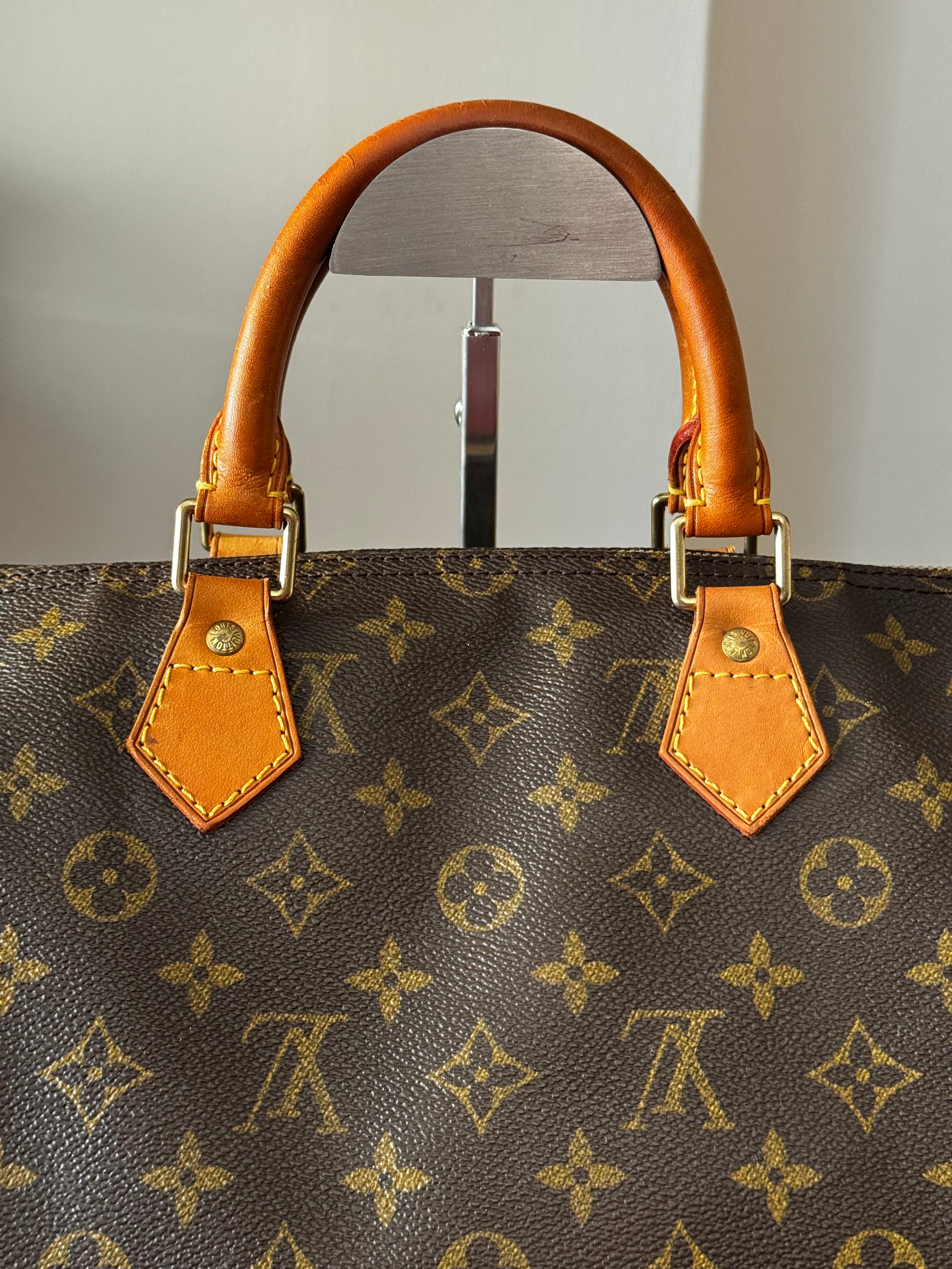 Louis Vuitton Speedy 35