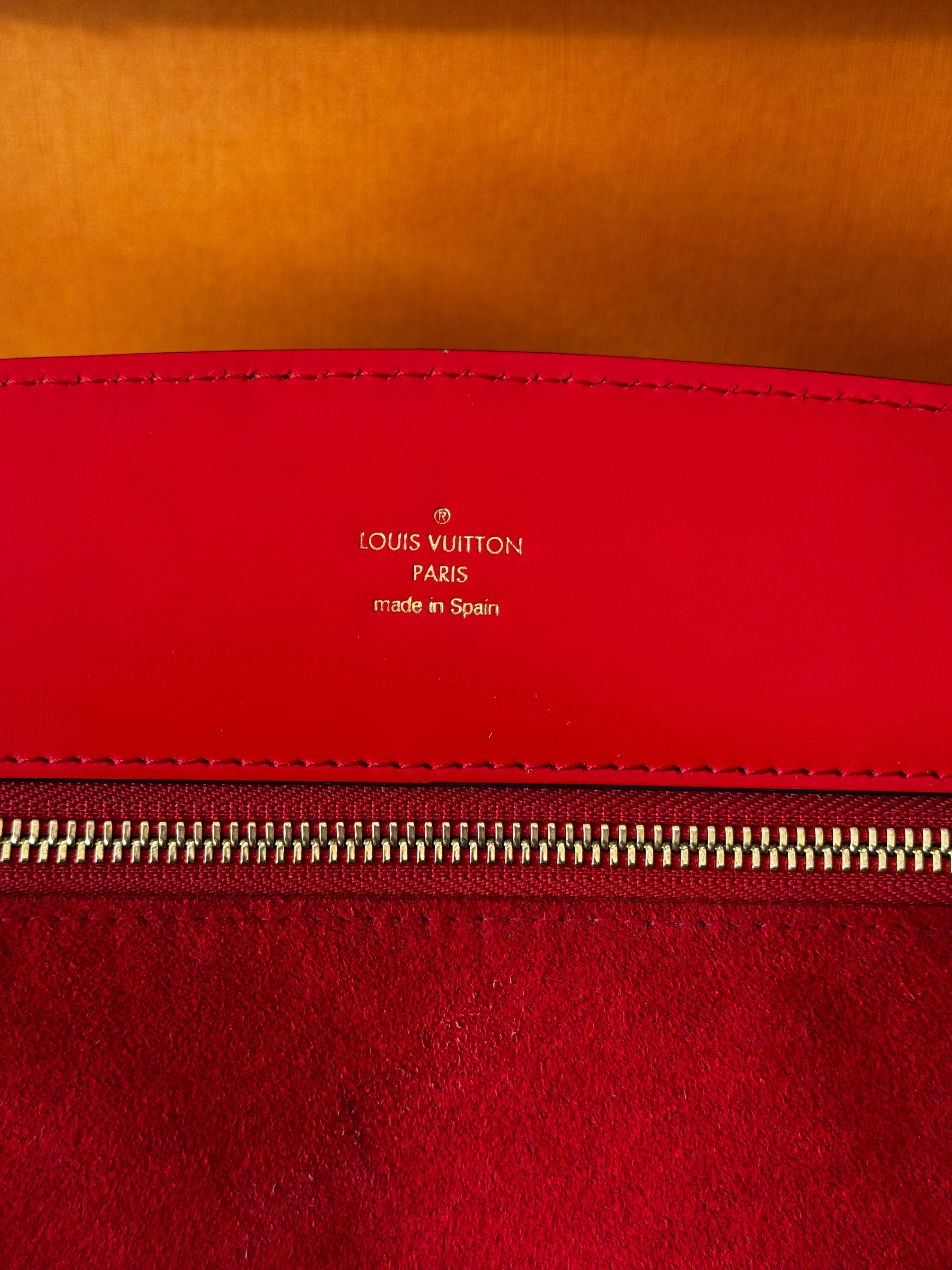 Louis Vuitton Phenix