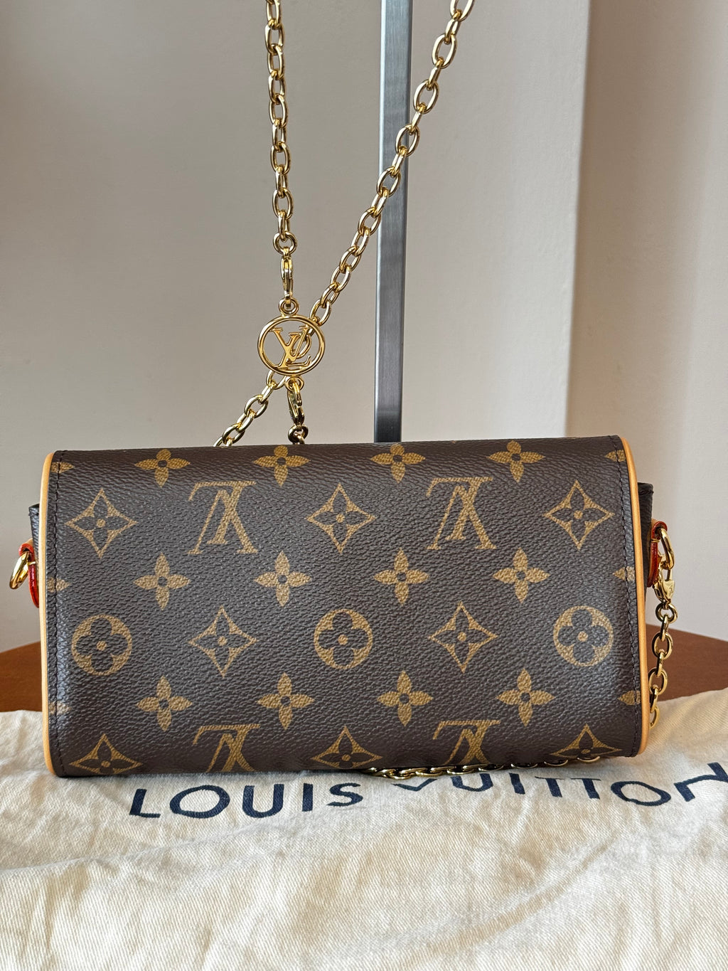 Louis Vuitton Camille