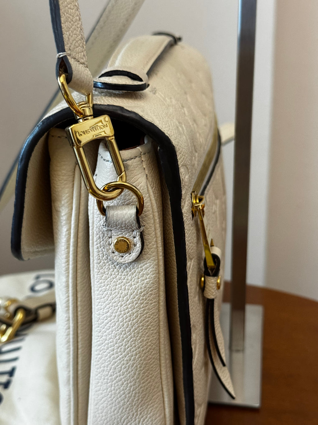 Louis Vuitton Metis