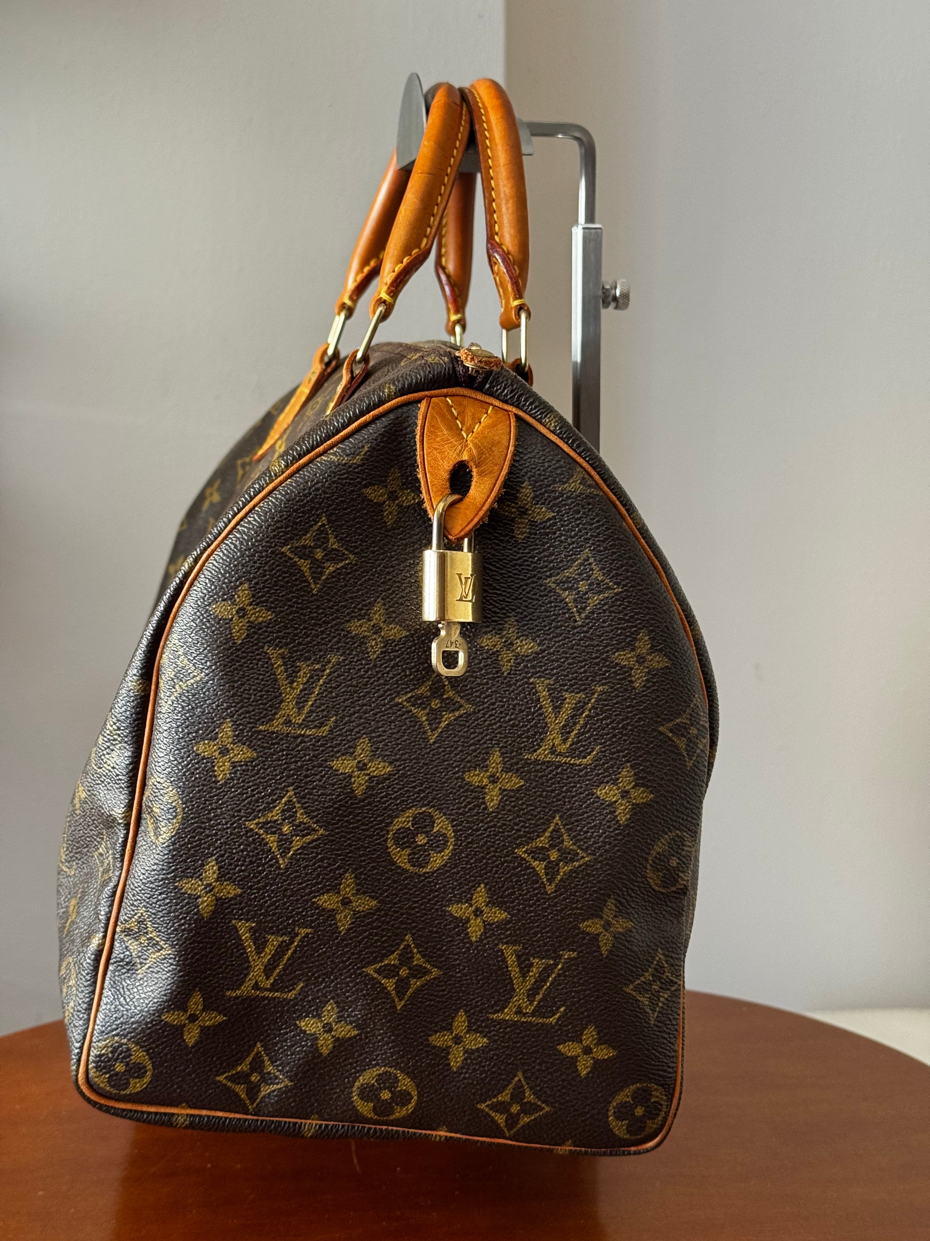 Louis Vuitton Speedy 35