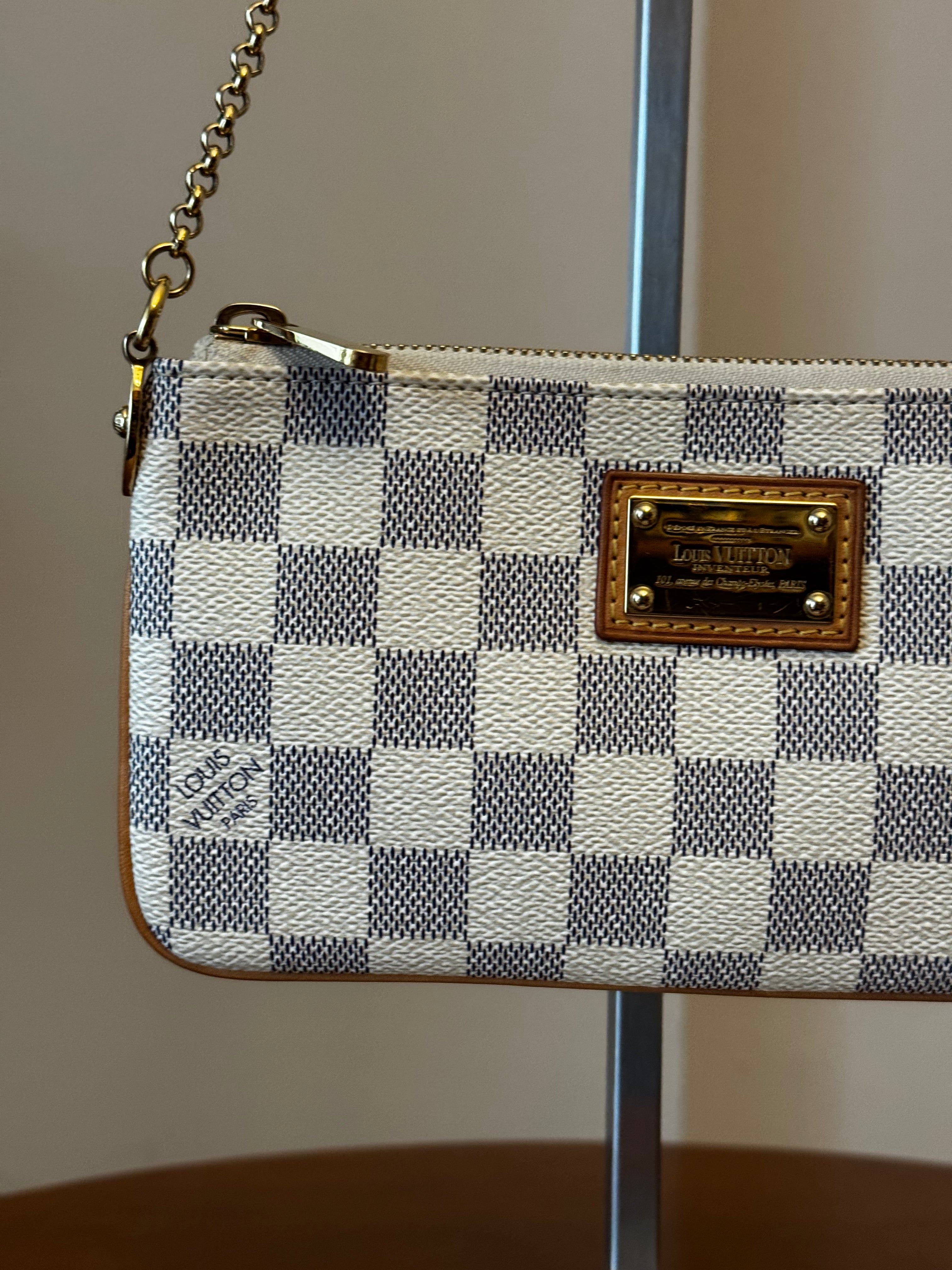 Louis Vuitton Pochette Milla Damier Azur