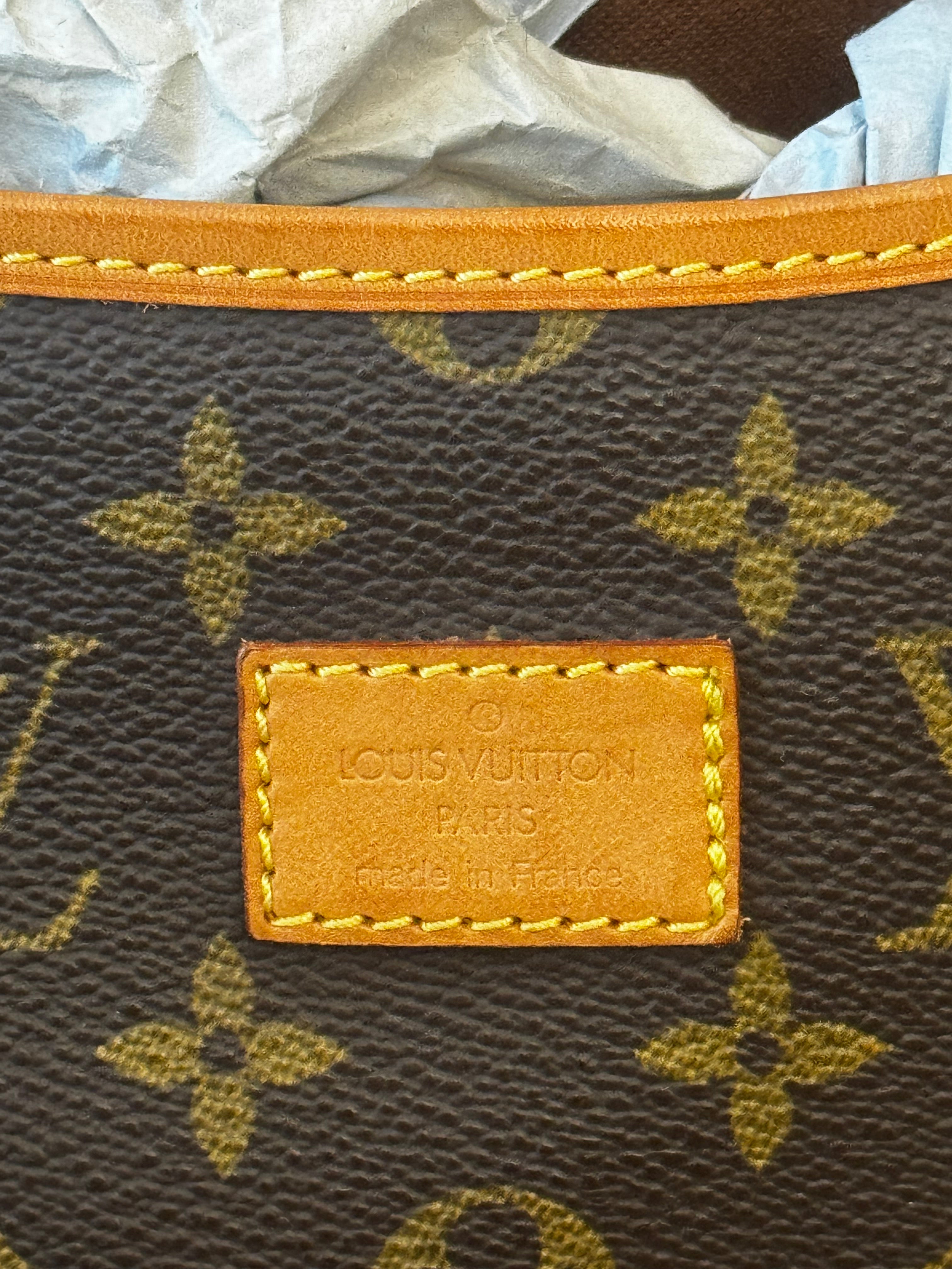 Louis Vuitton Saumur