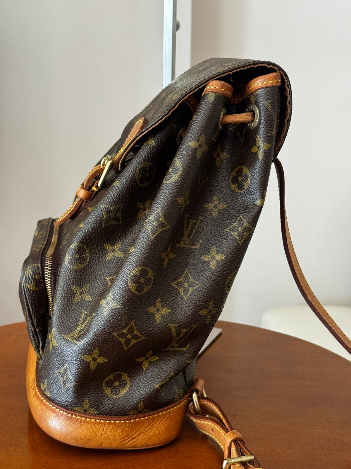 Louis Vuitton Montsouris PM