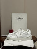 Valentino Garavani Rockstud Untitled