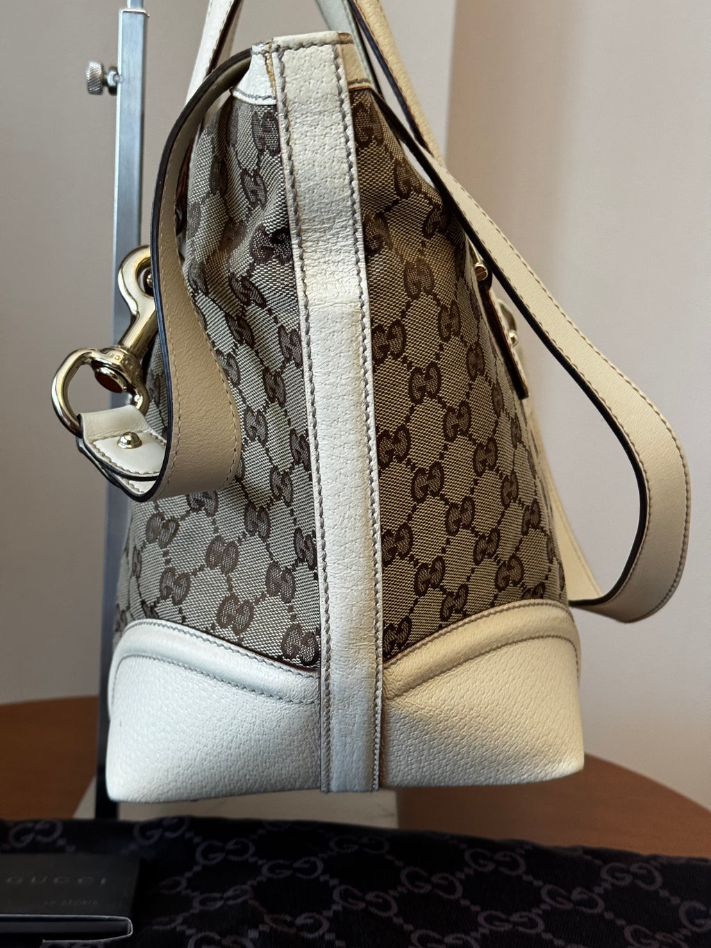Gucci GG Canvas Web Treasure Boston