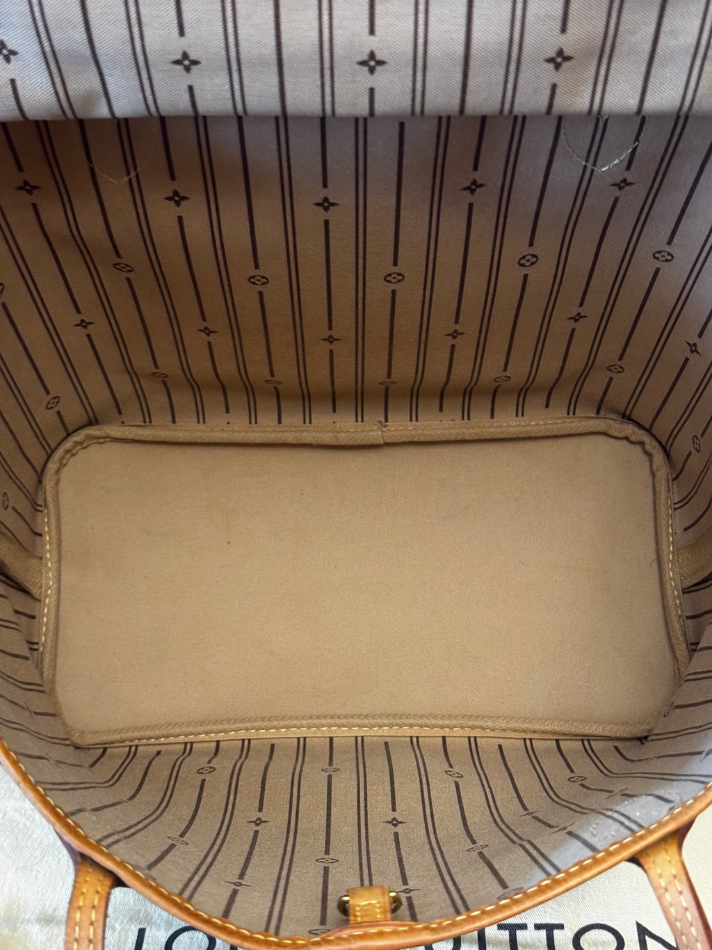 Louis Vuitton Neverfull MM