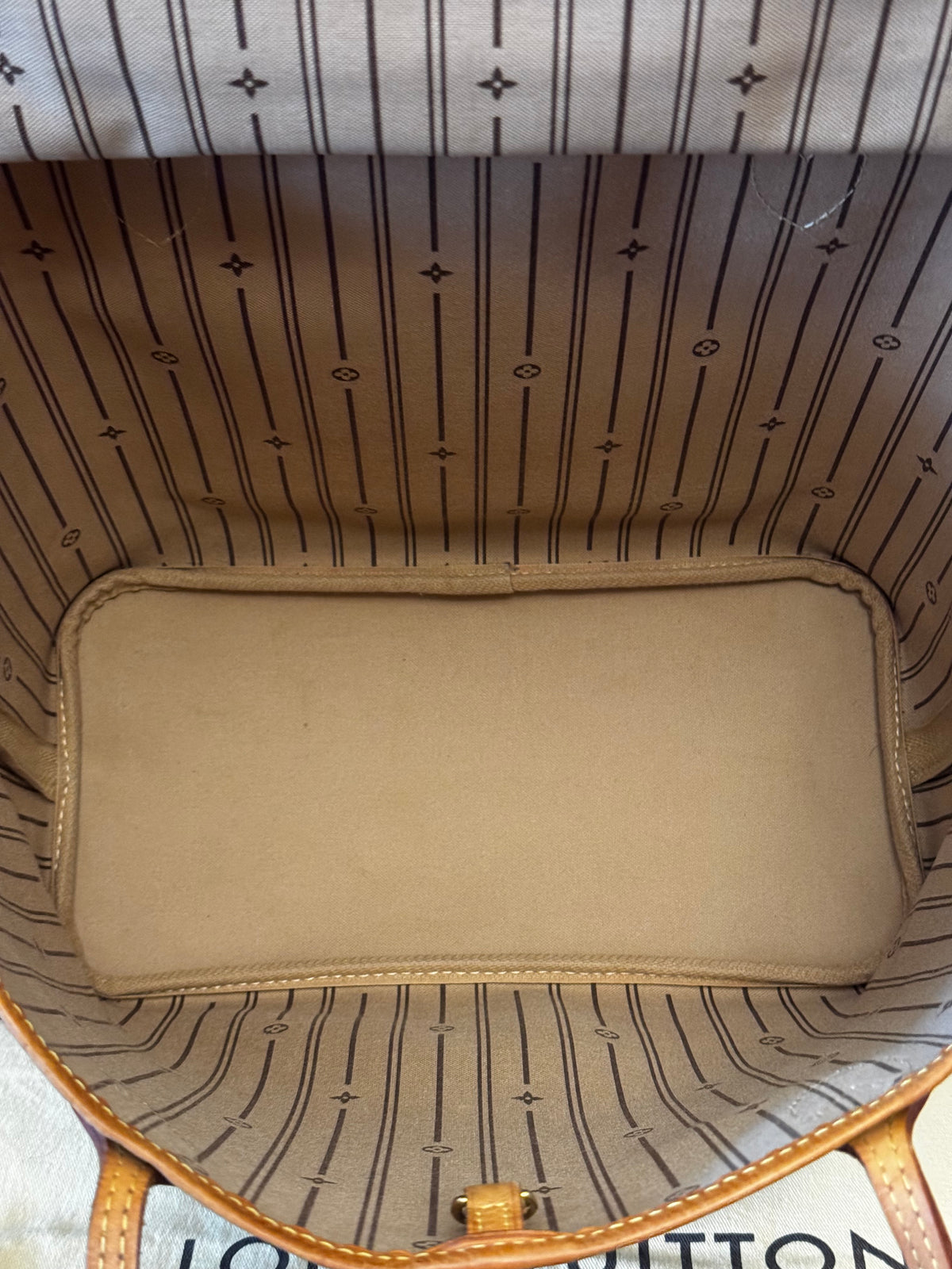 Louis Vuitton Neverfull MM