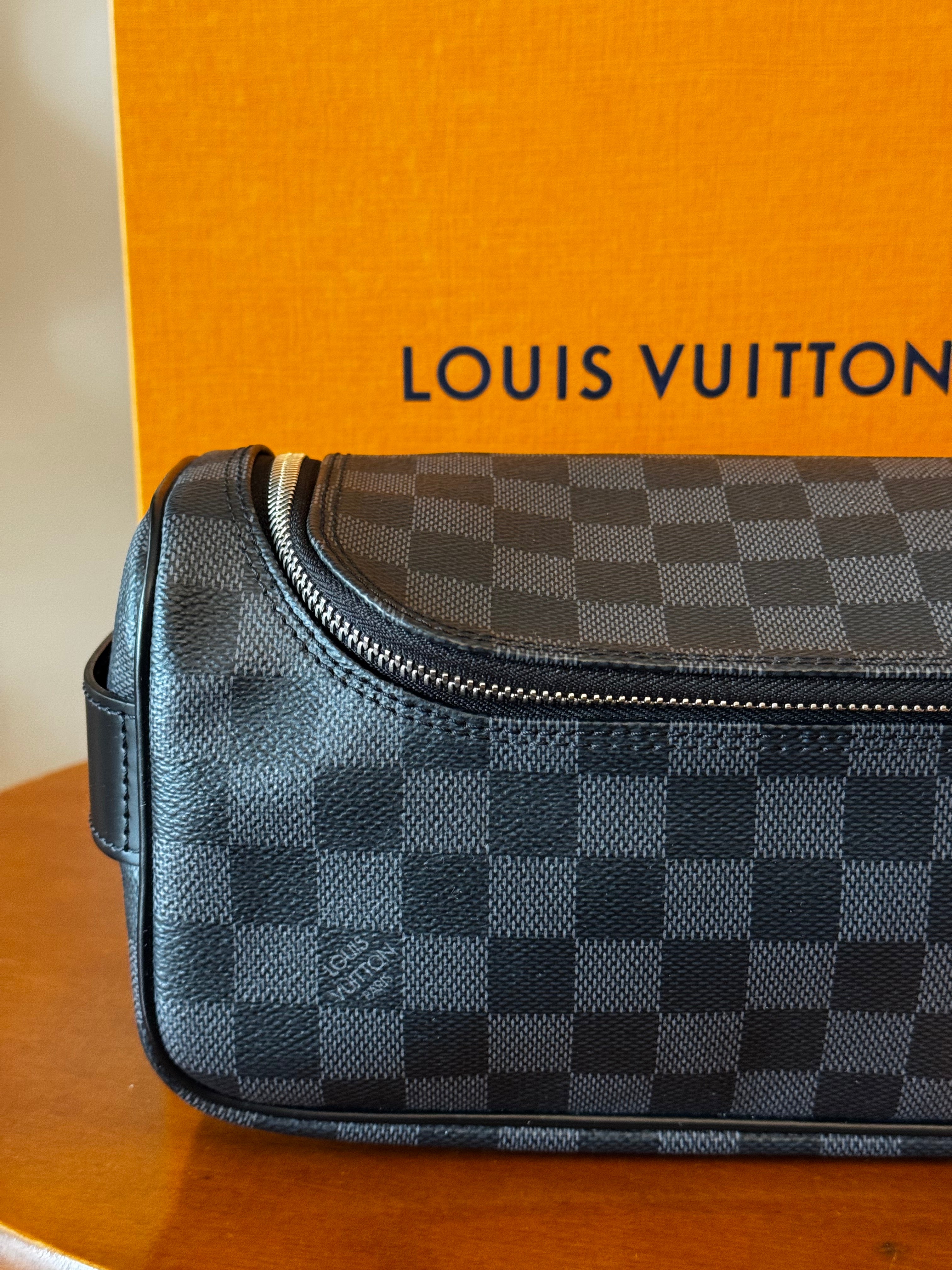 Louis vuitton Trousse Toilette