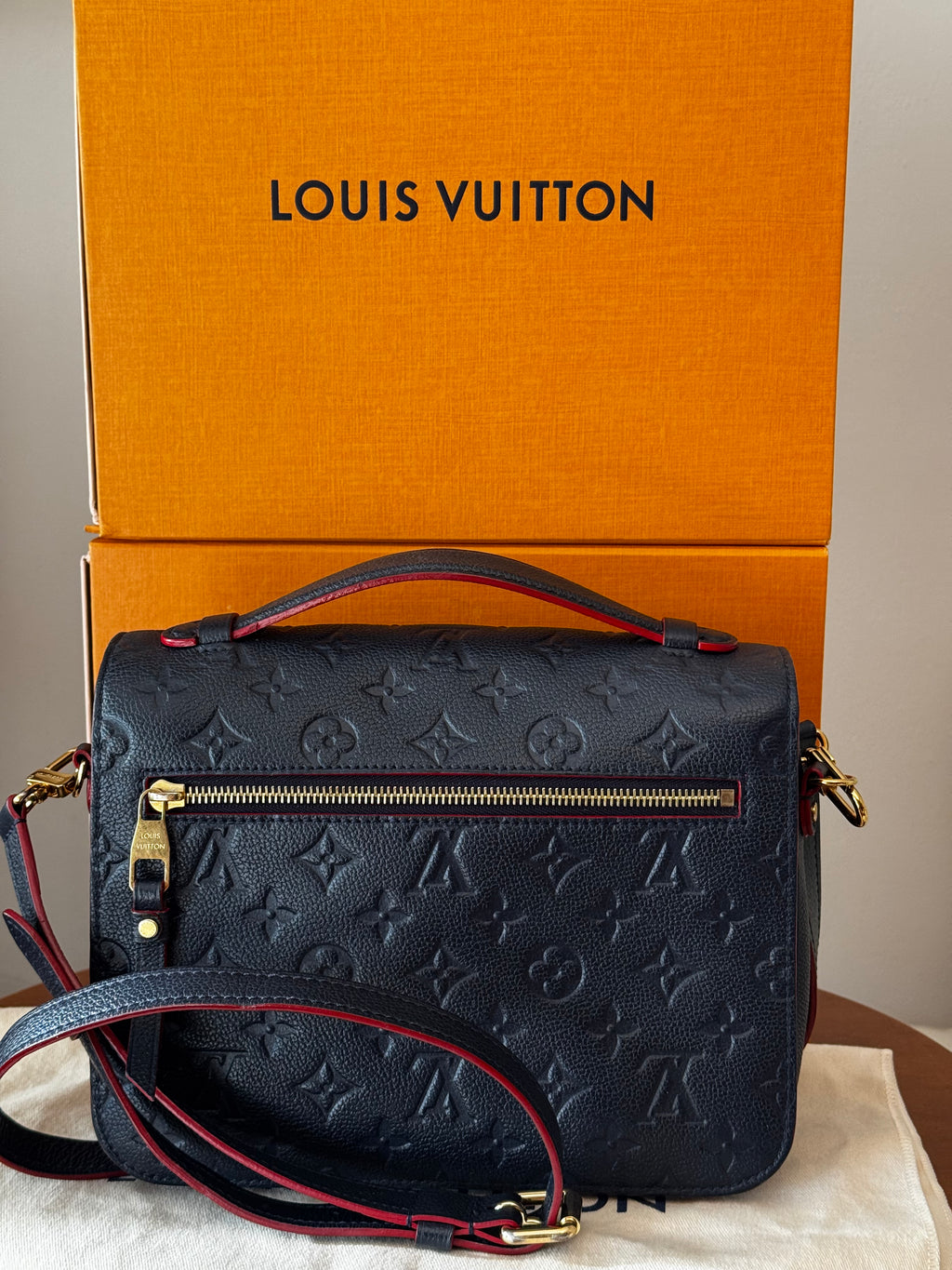 Louis Vuitton Metis