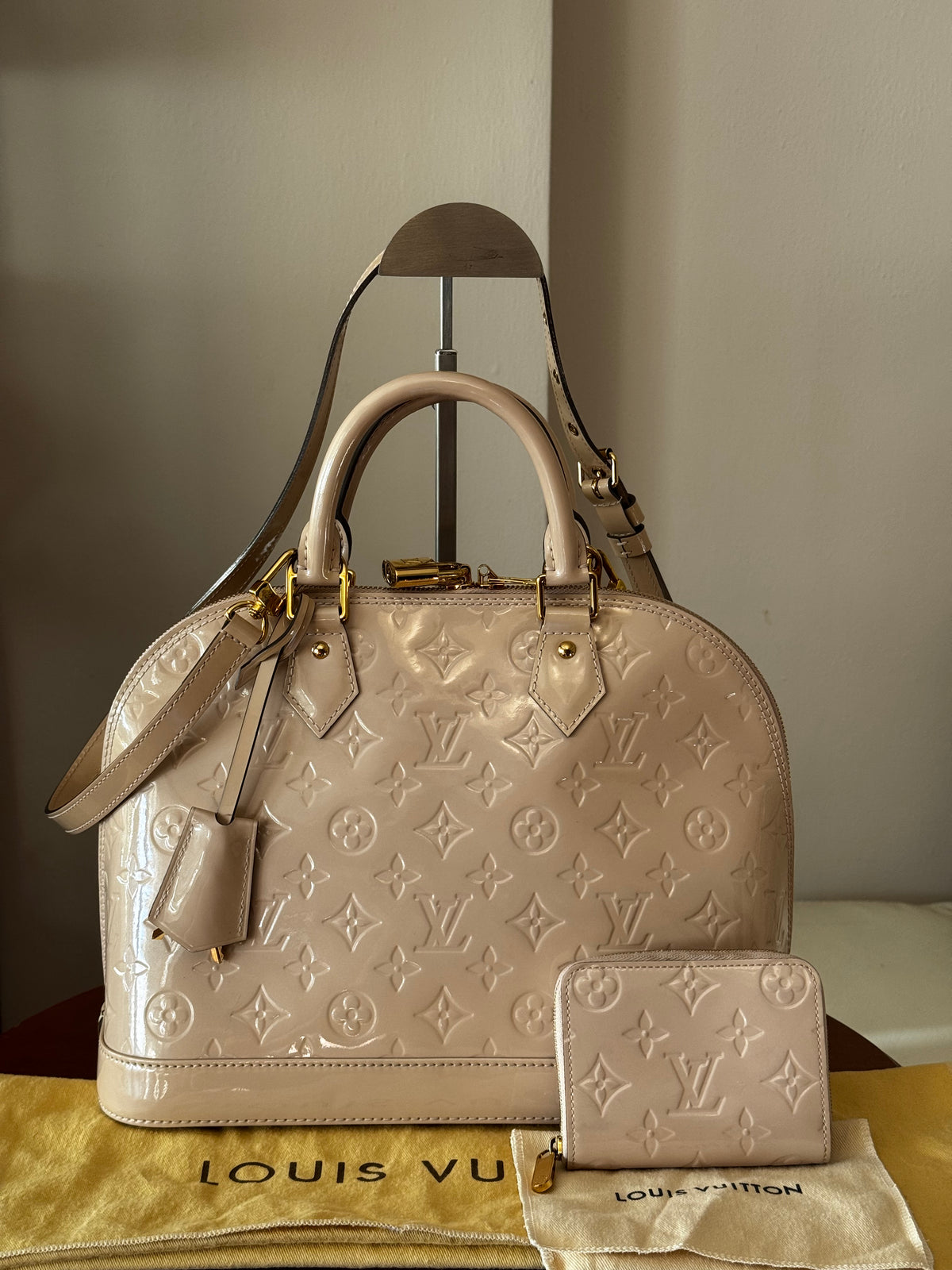 Louis Vuitton Alma