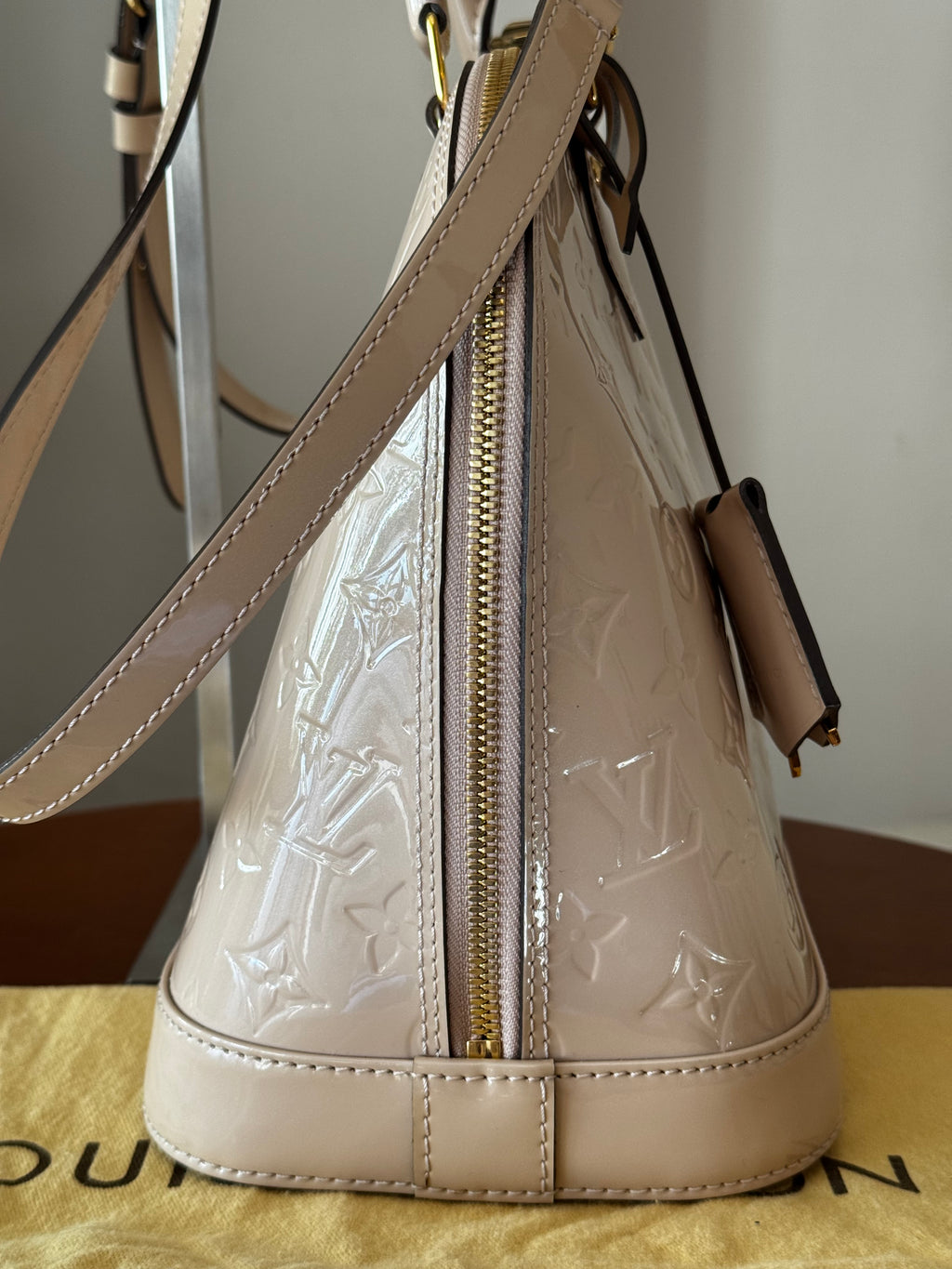 Louis Vuitton Alma