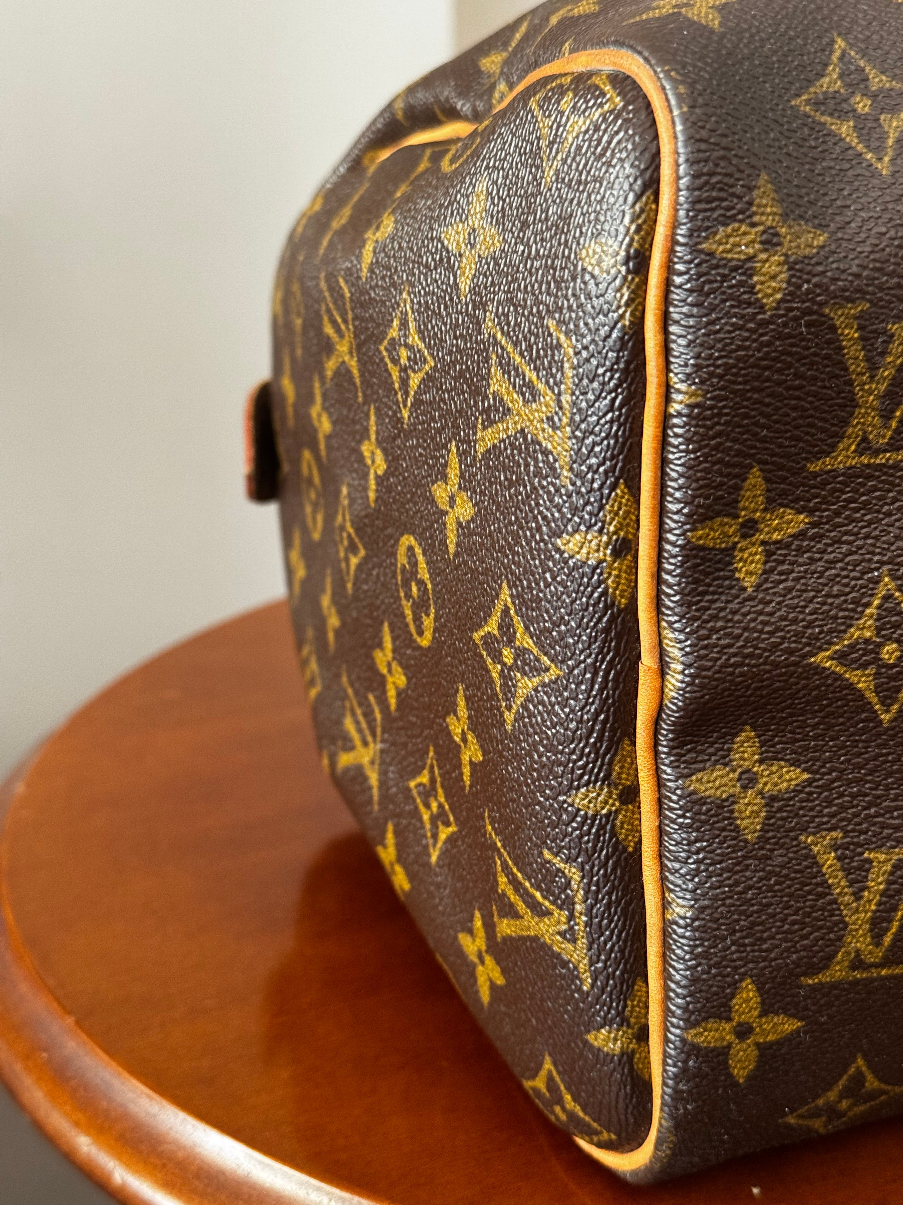 Louis Vuitton Speedy 30