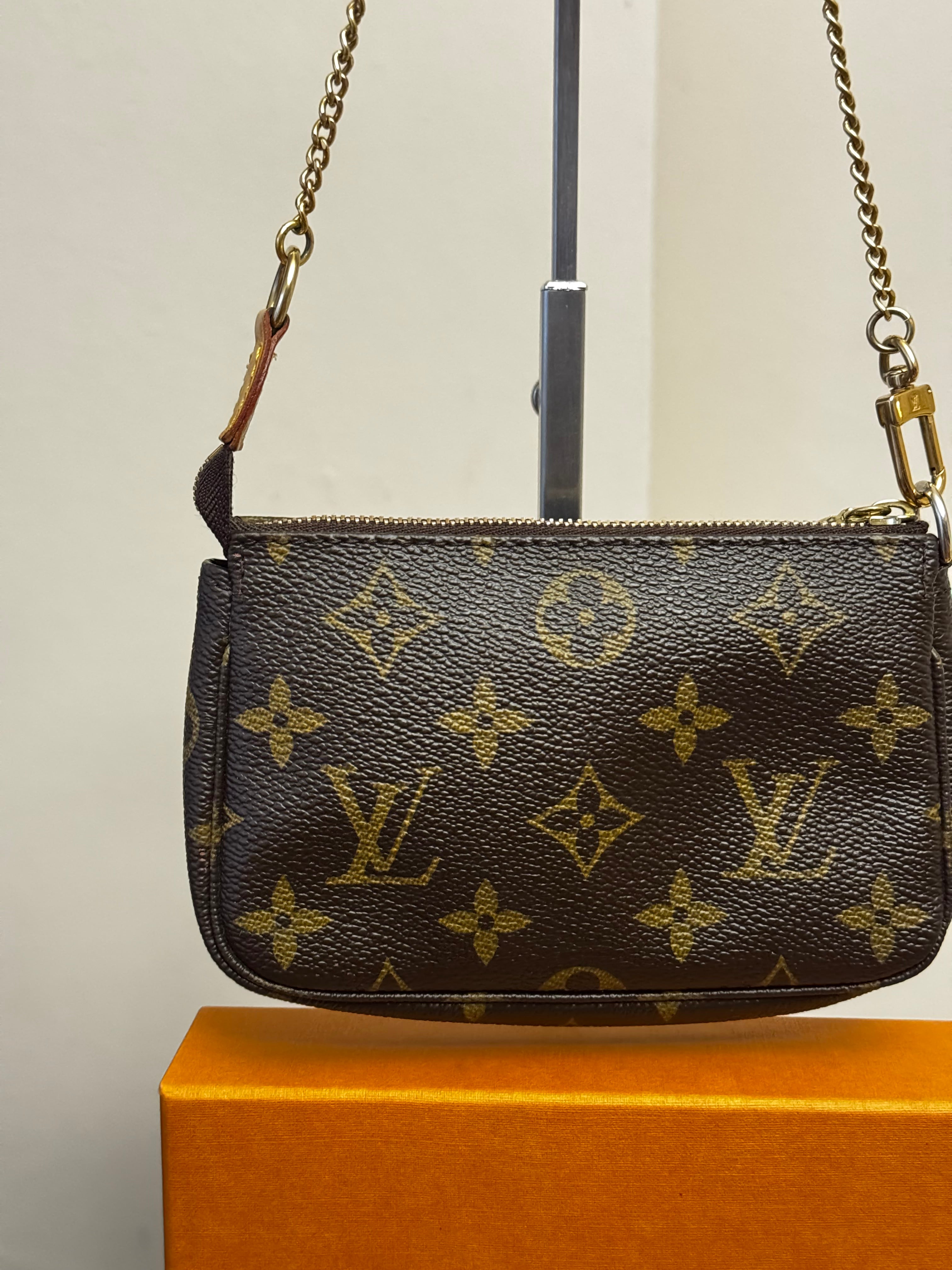 Louis Vuitton Mini Pochette Accessoires