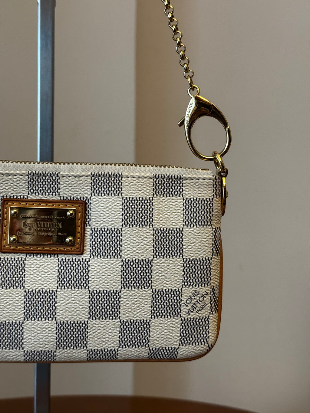 Louis Vuitton Pochette Milla Damier Azur