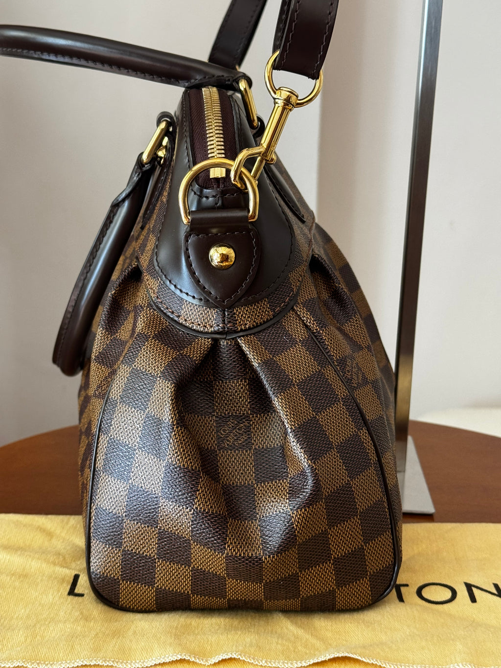 Louis Vuitton Trevi