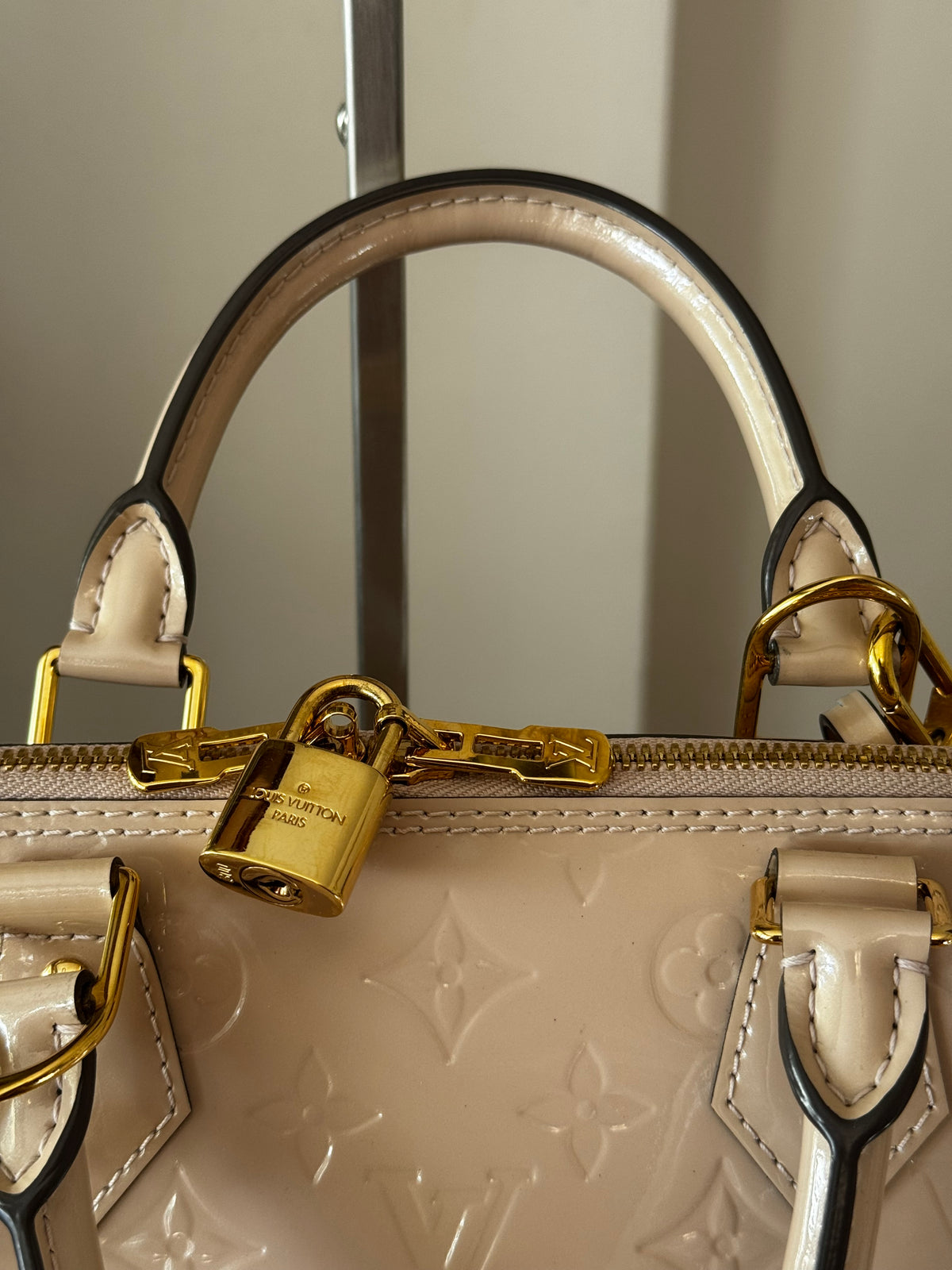 Louis Vuitton Alma
