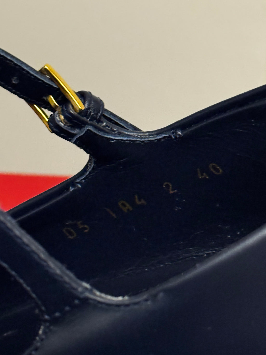 Valentini Garavani Navy VLogo Mary