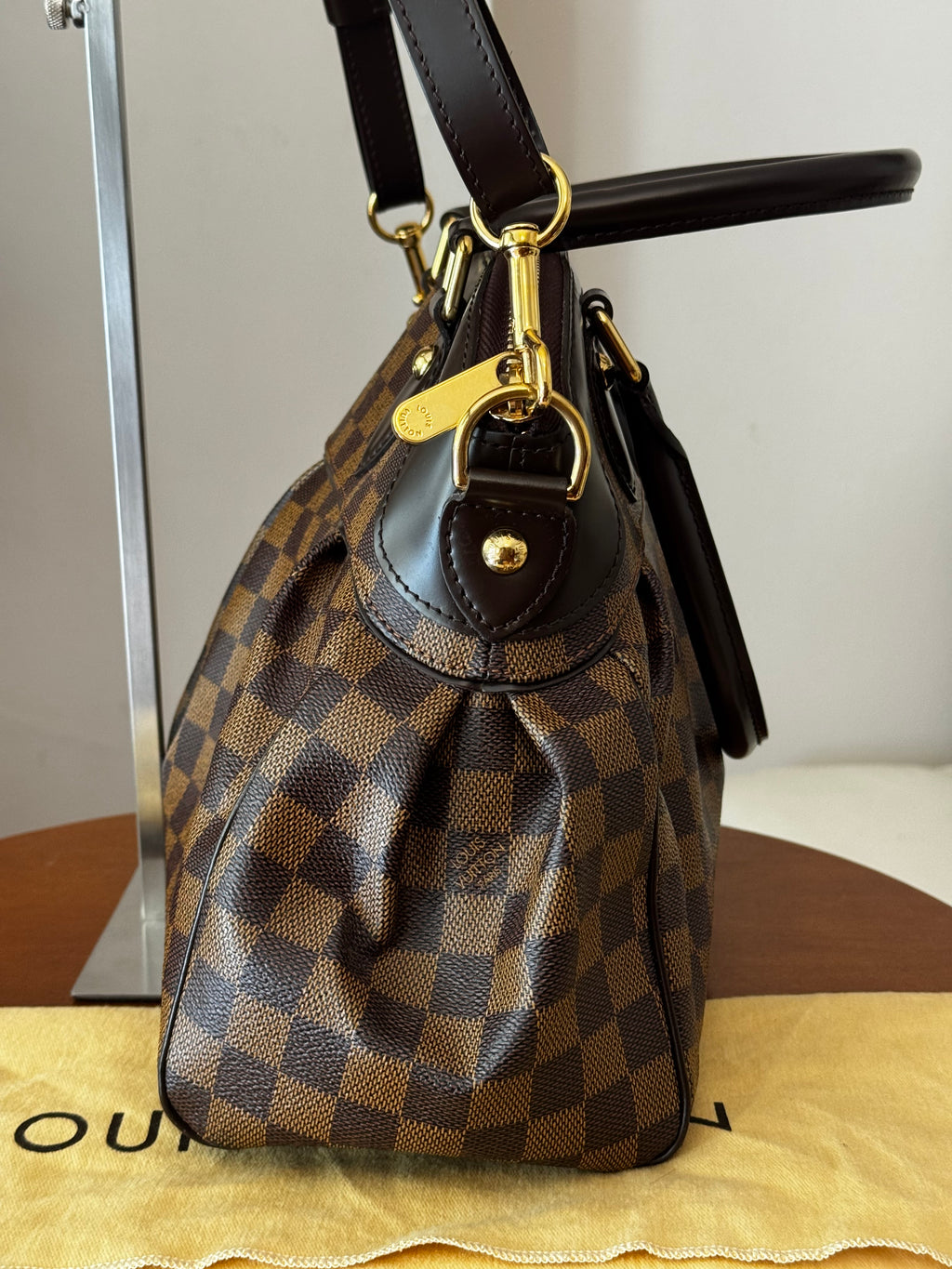 Louis Vuitton Trevi