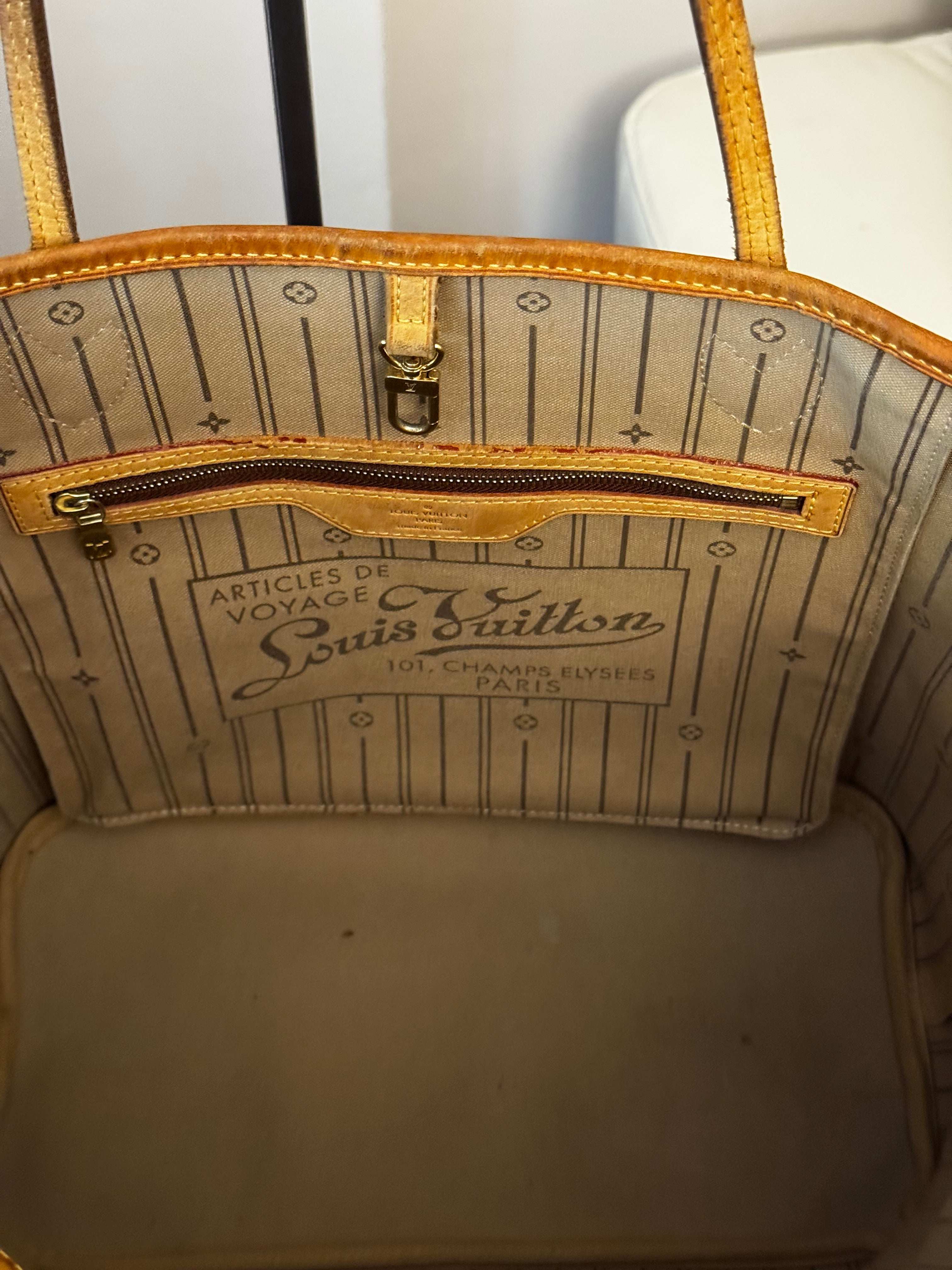 Louis Vuitton Neverfull MM