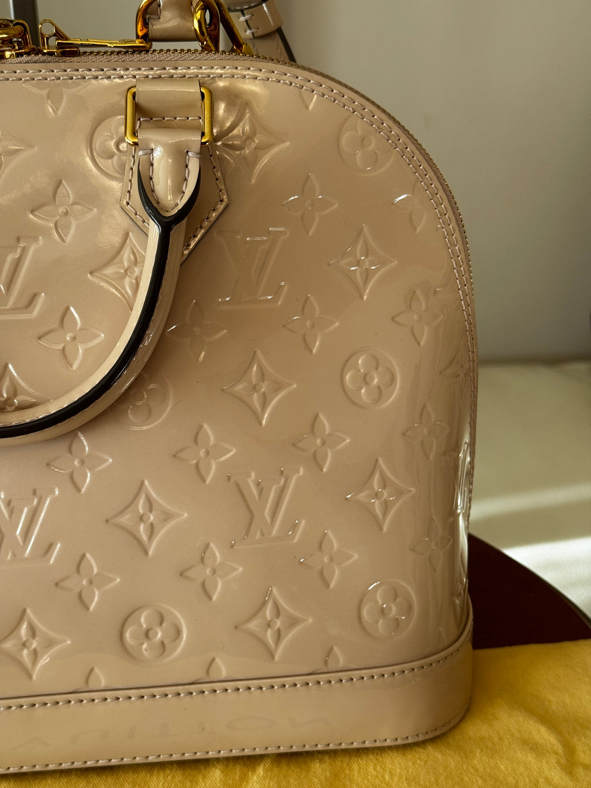 Louis Vuitton Alma
