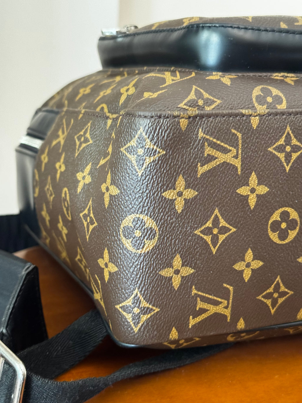 Louis Vuitton Josh