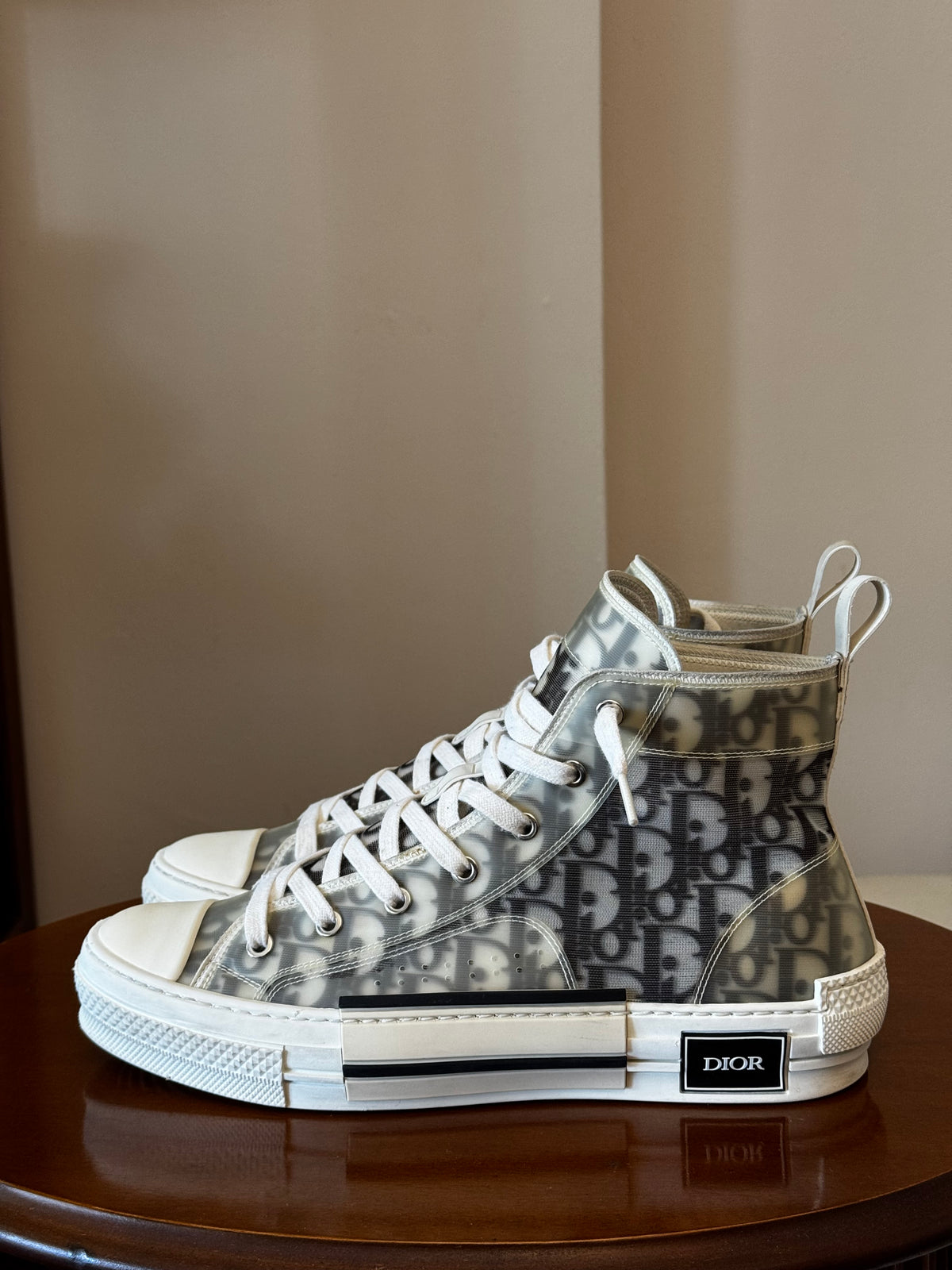 Dior b23