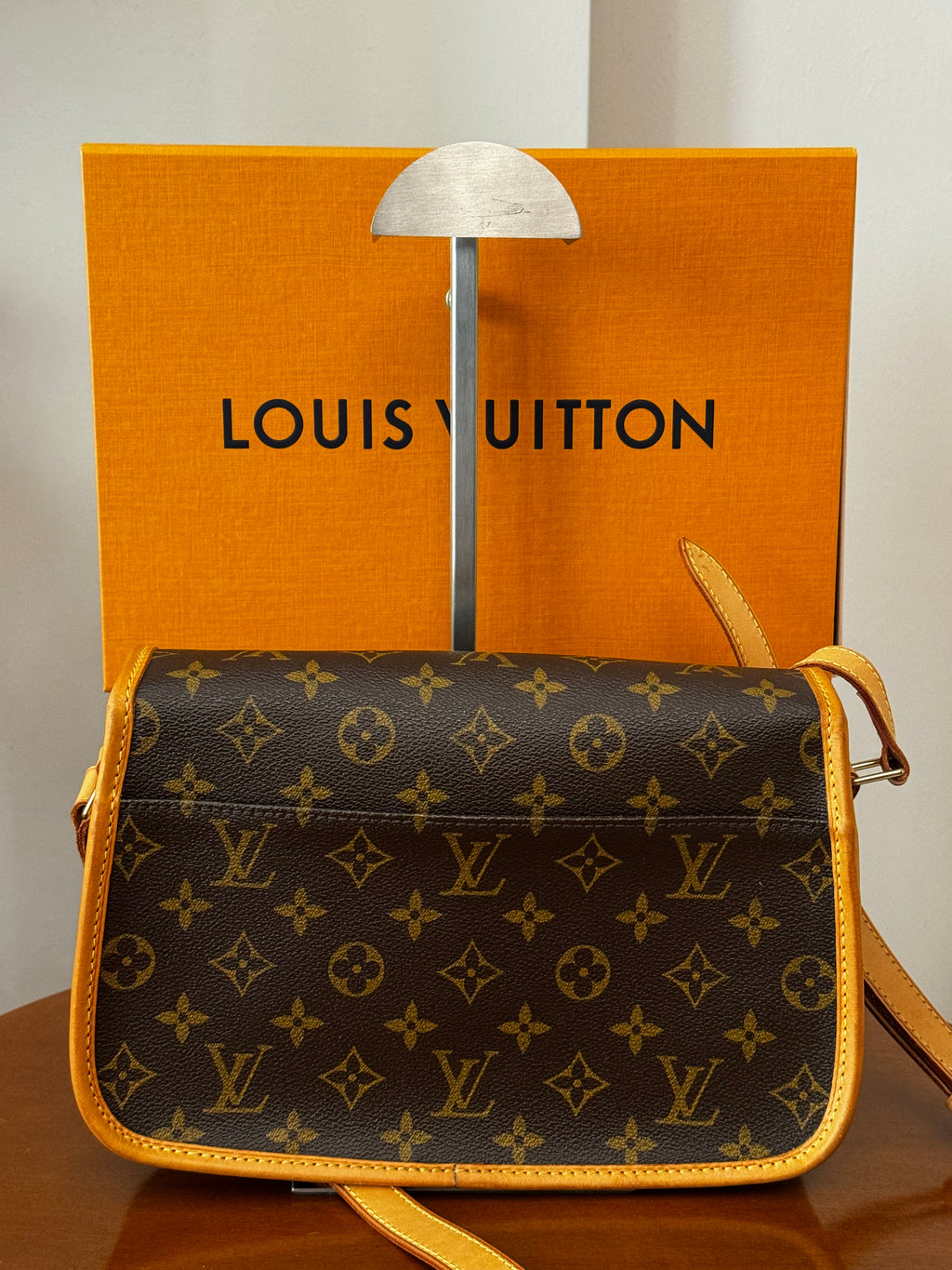 Louis Vuitton Sologne