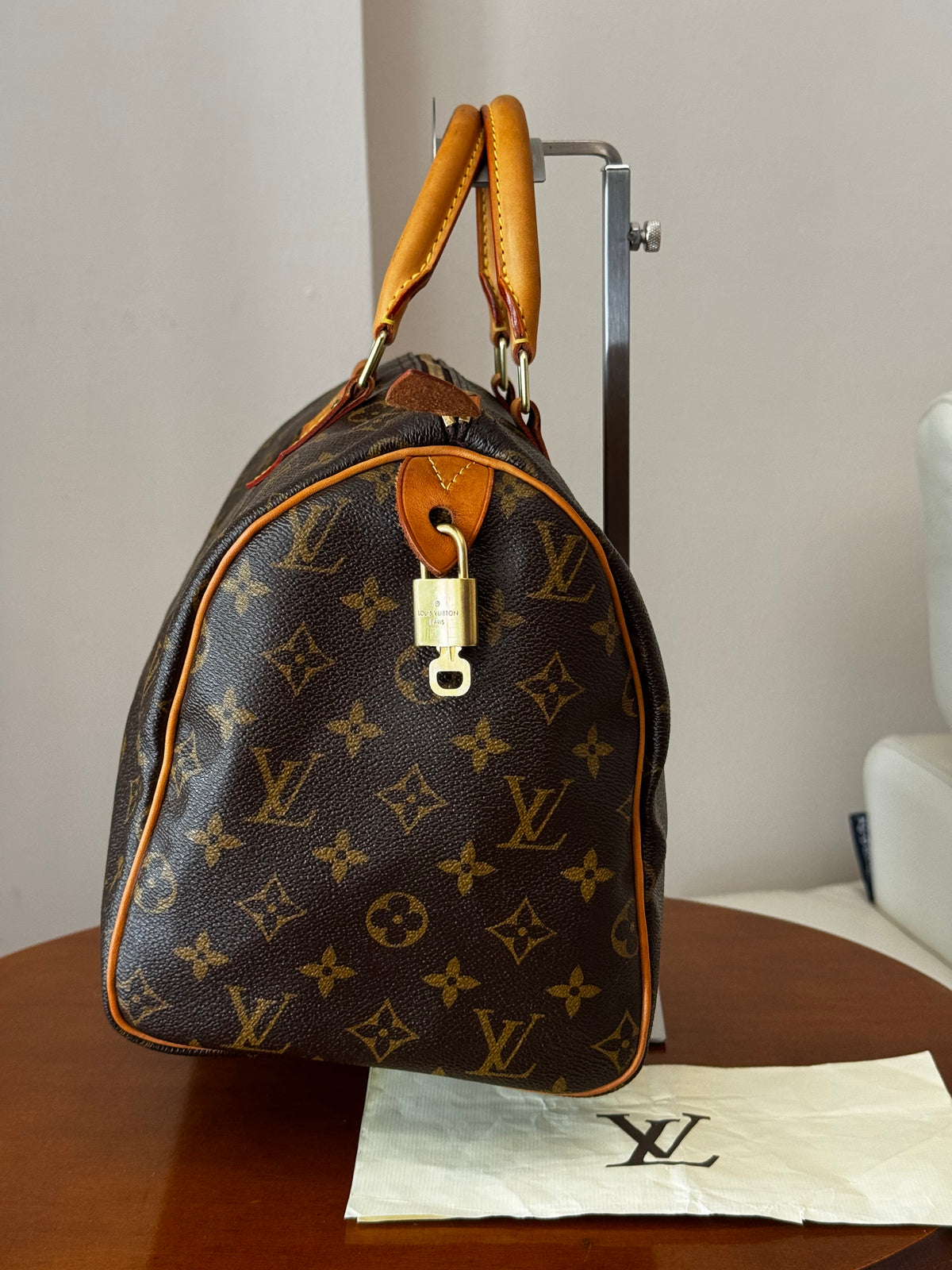 Louis Vuitton Speedy 30