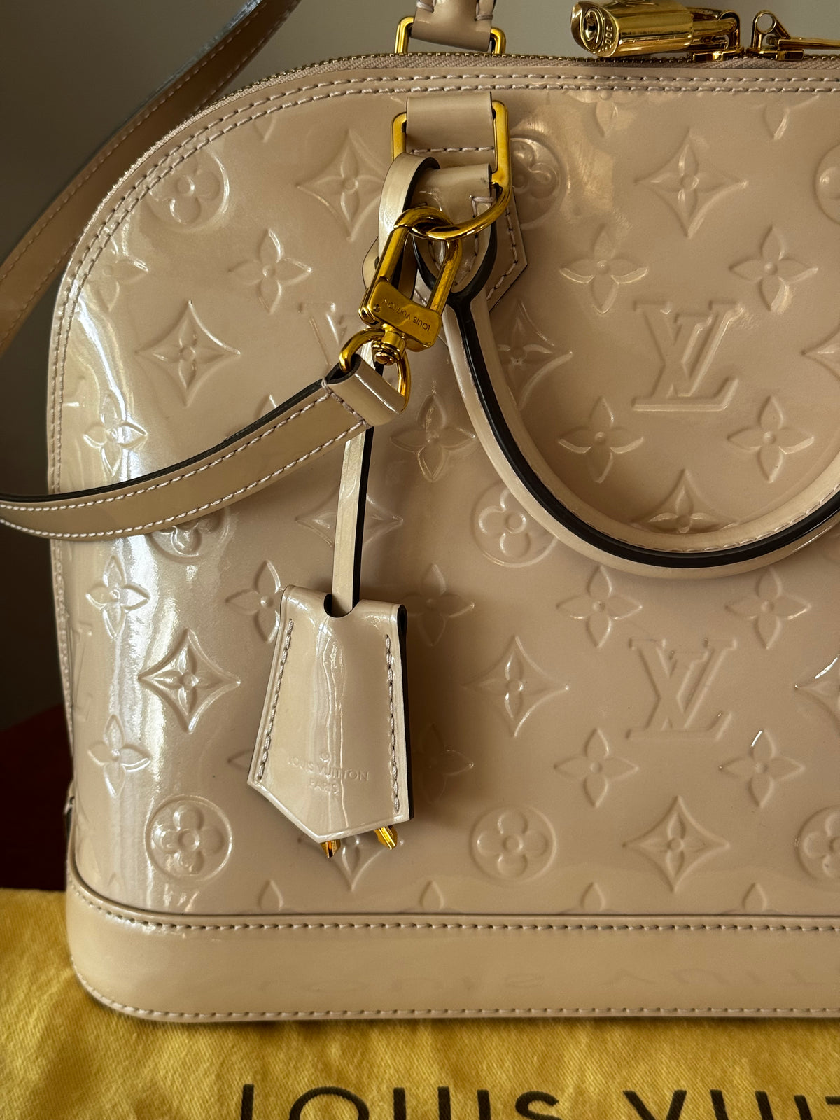 Louis Vuitton Alma