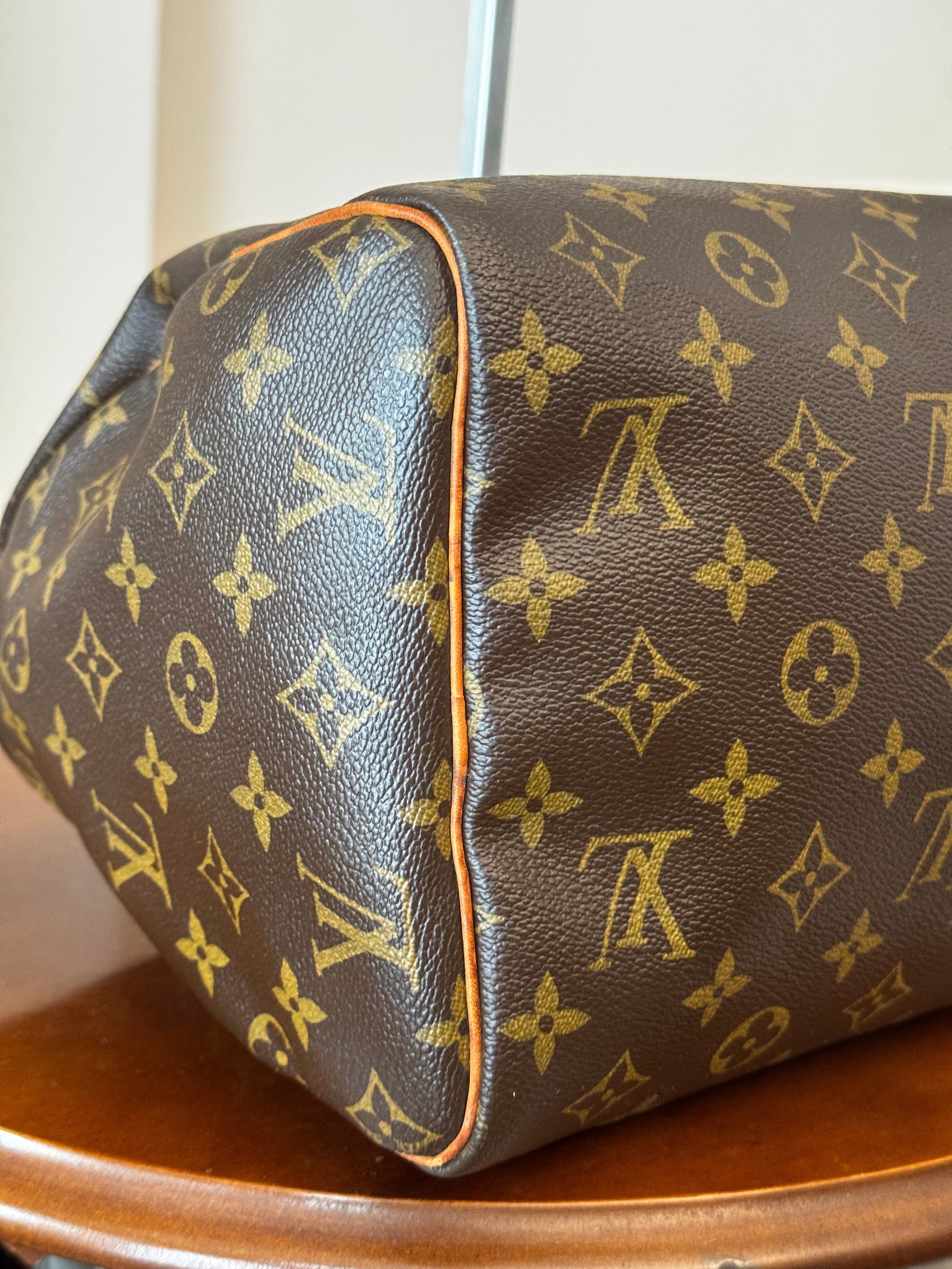 Louis Vuitton Speedy 30