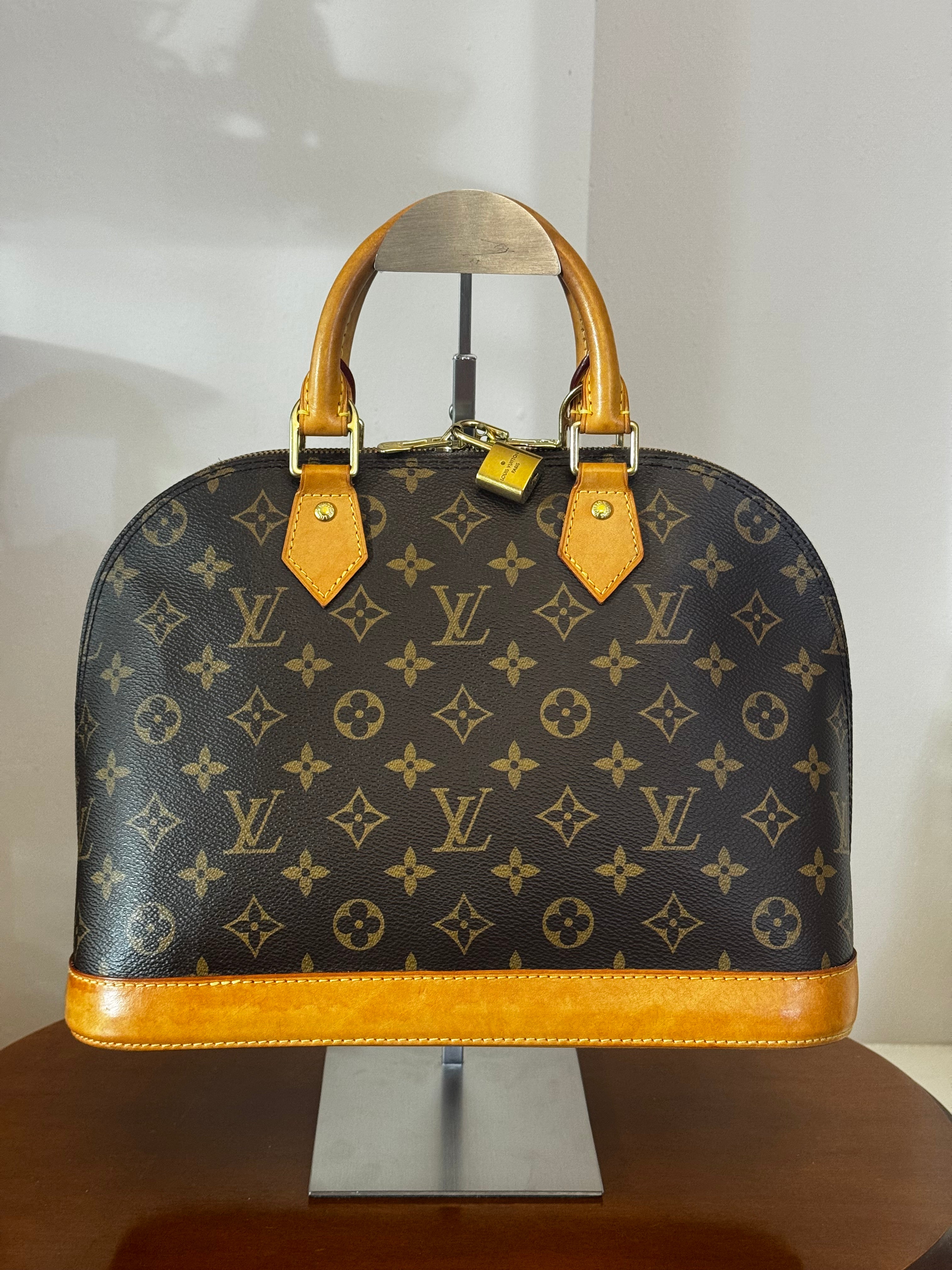 Louis Vuitton Alma PM