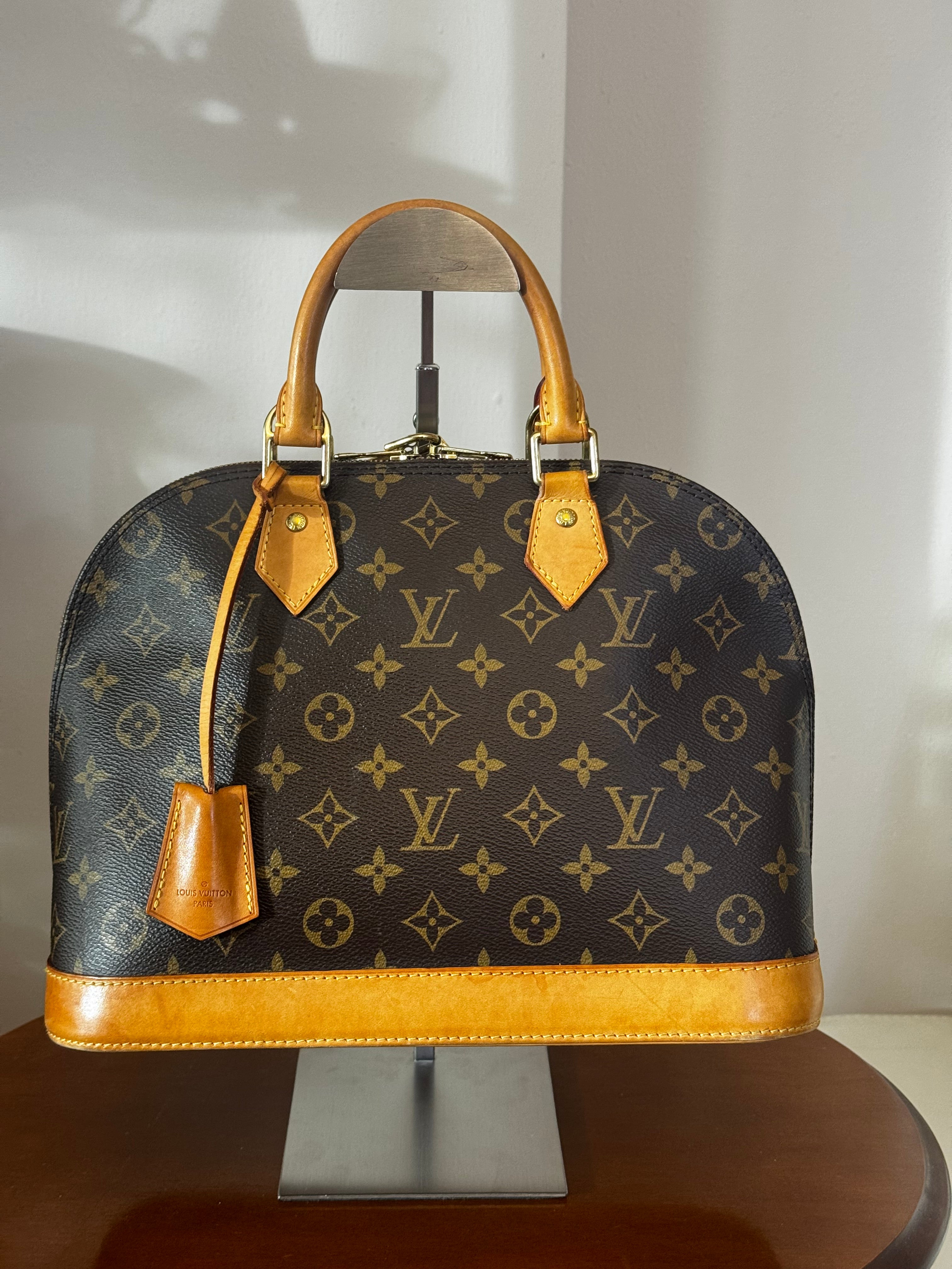 Louis Vuitton Alma PM