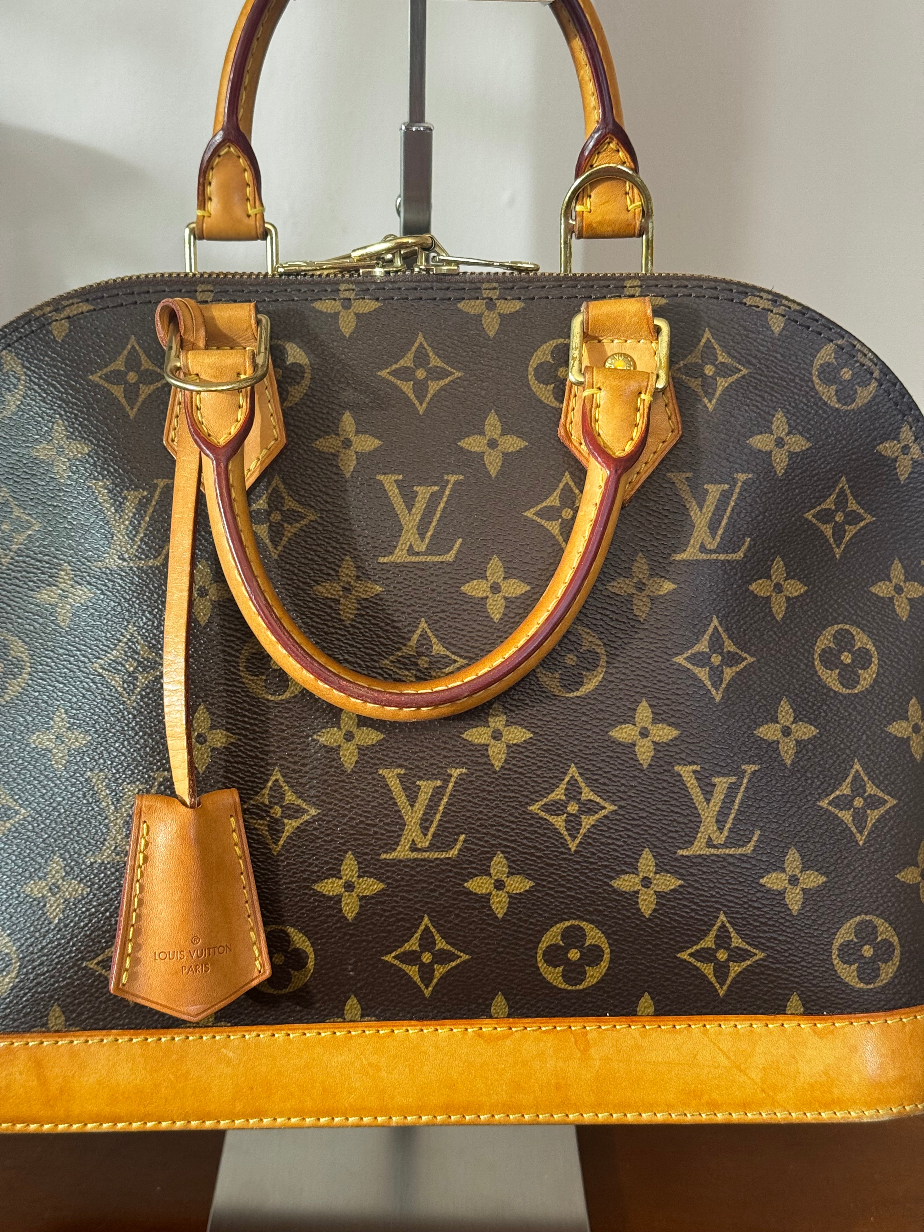 Louis Vuitton Alma PM
