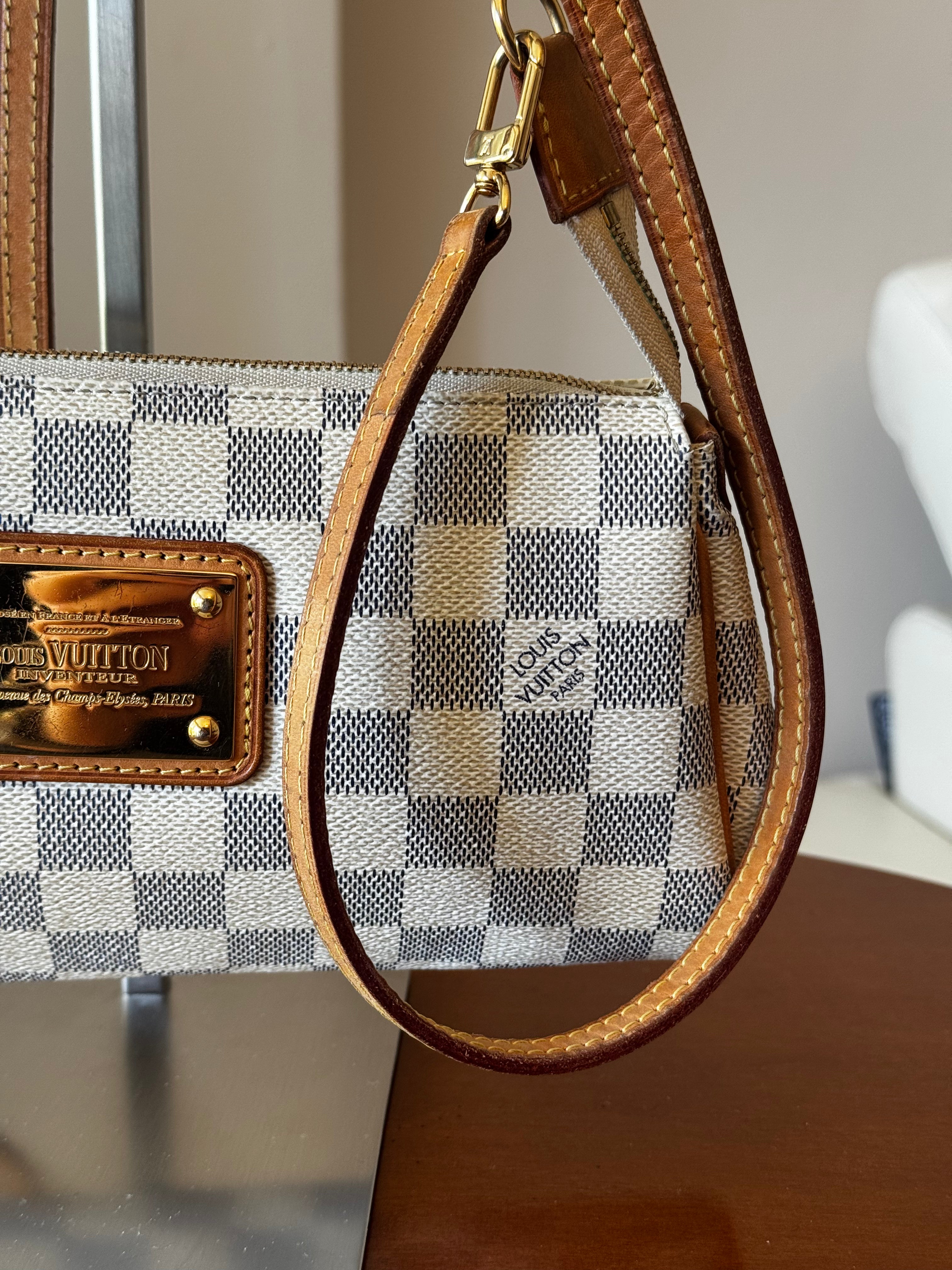 Pochette Eva Louis Vuitton