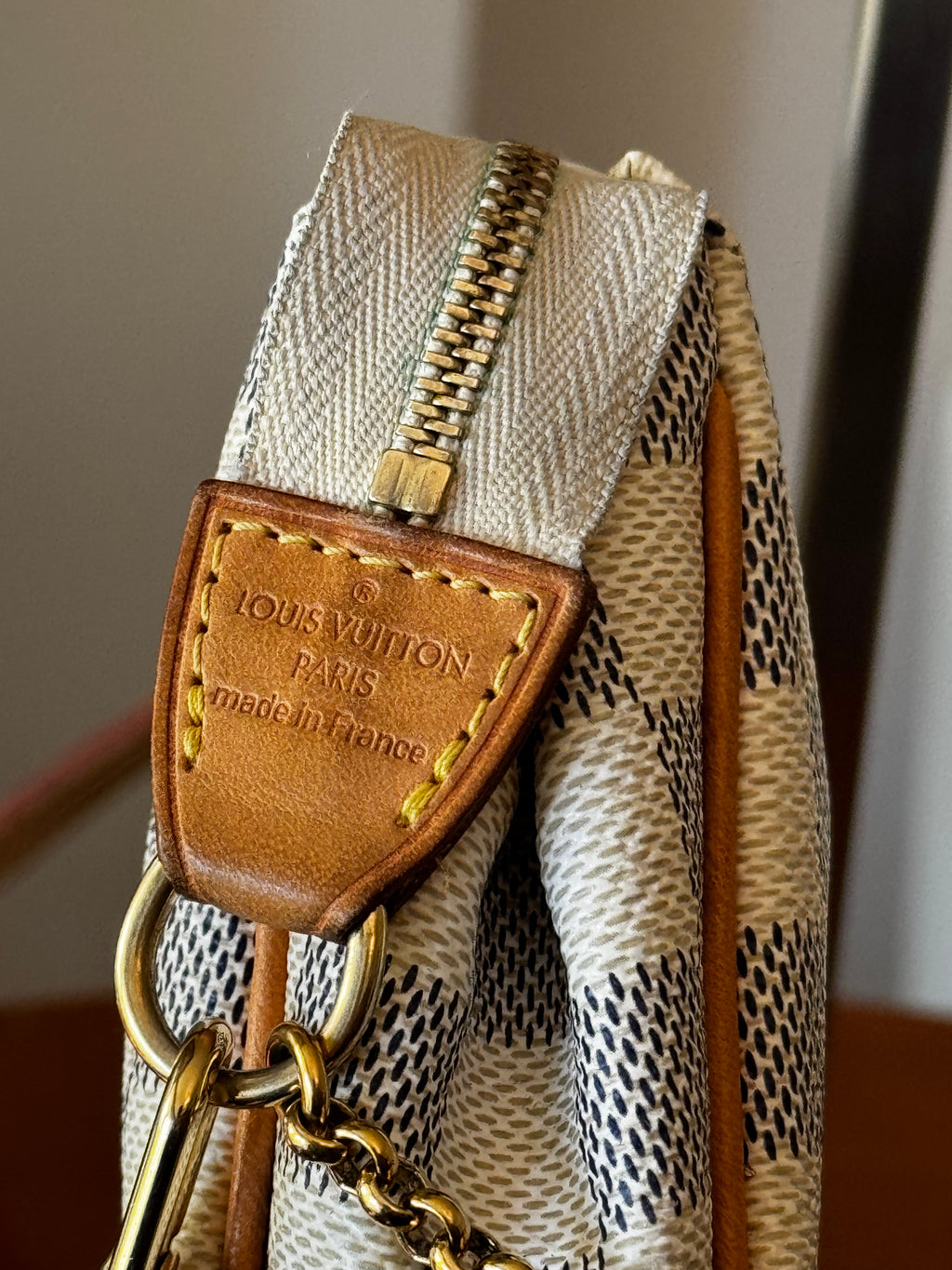 Pochette Eva Louis Vuitton